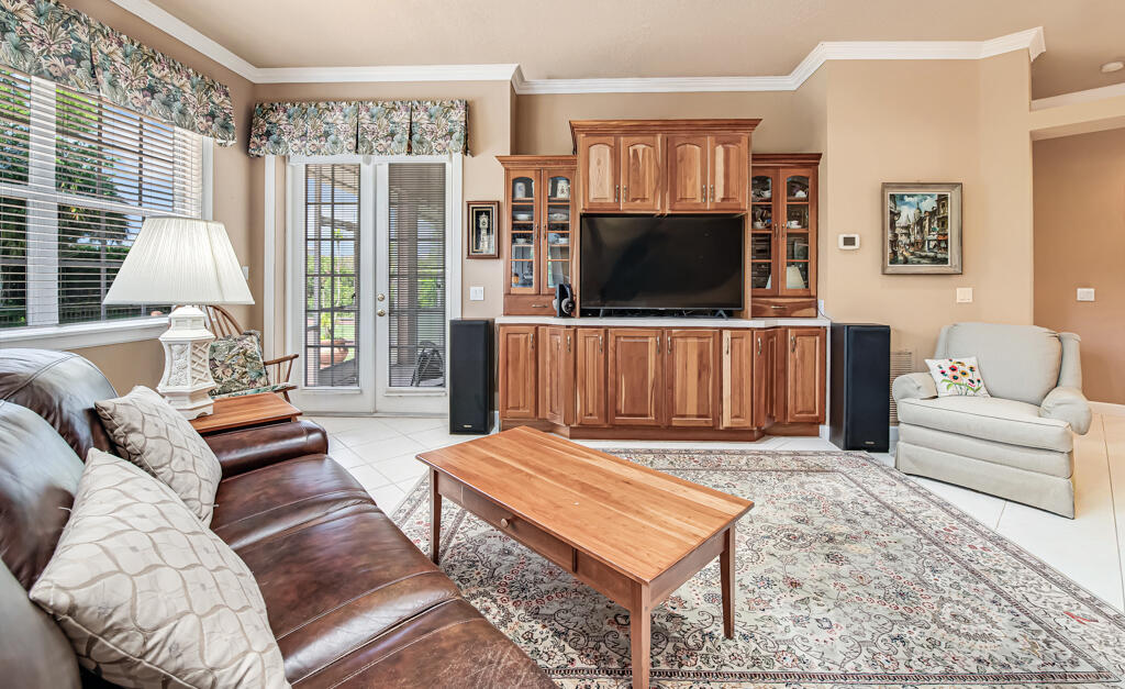 WINDSTONE - Residential