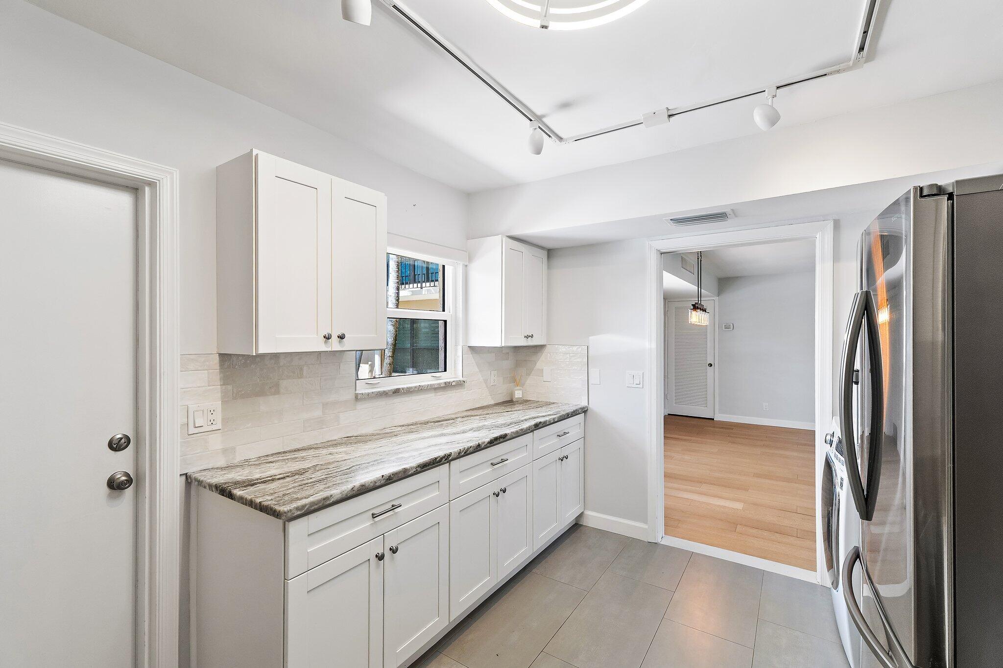 TURTLE CREEK APARTMENT BUILDINGS CONDO - Residential