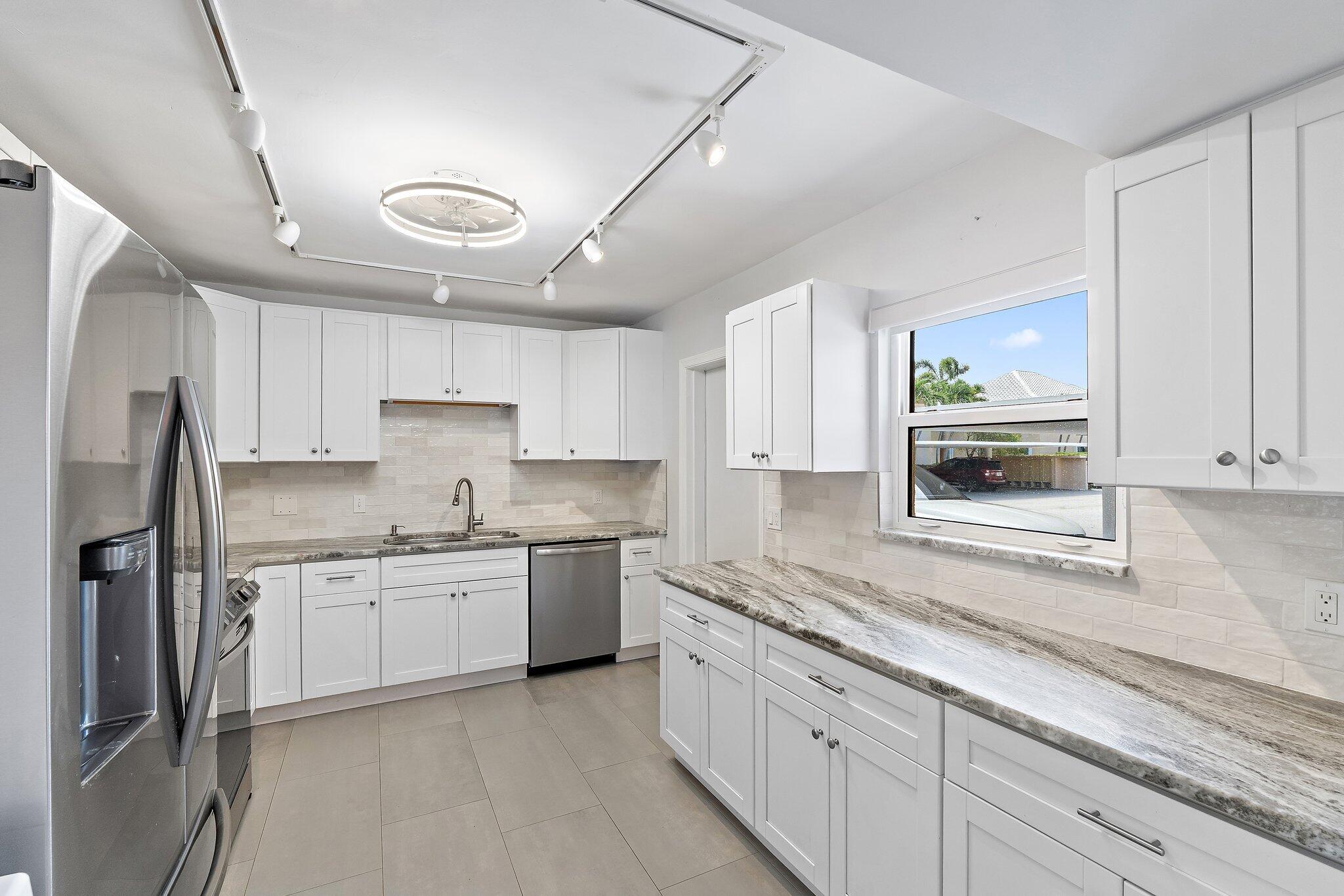 TURTLE CREEK APARTMENT BUILDINGS CONDO - Residential