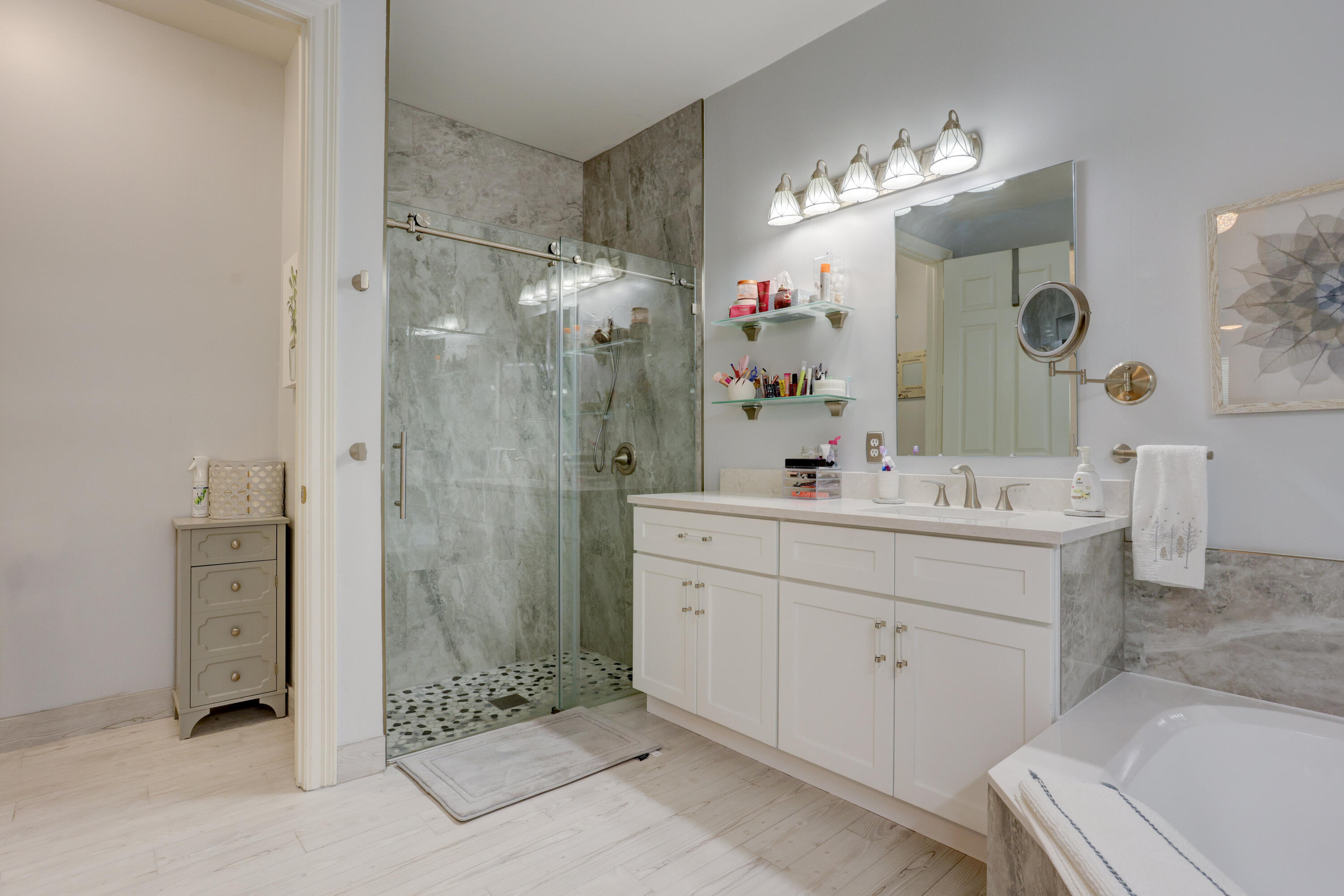 Saturnia - Residential