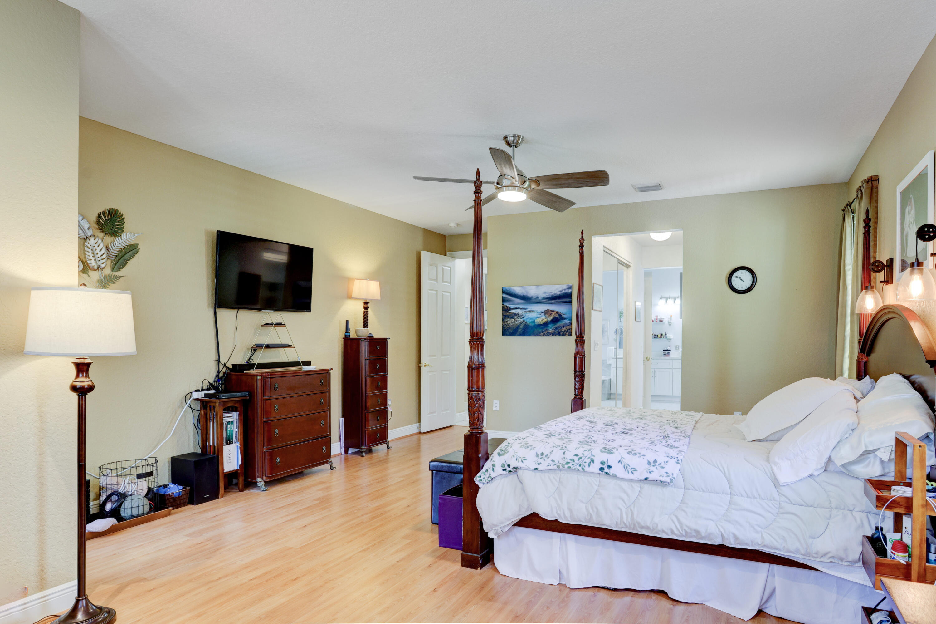 Saturnia - Residential
