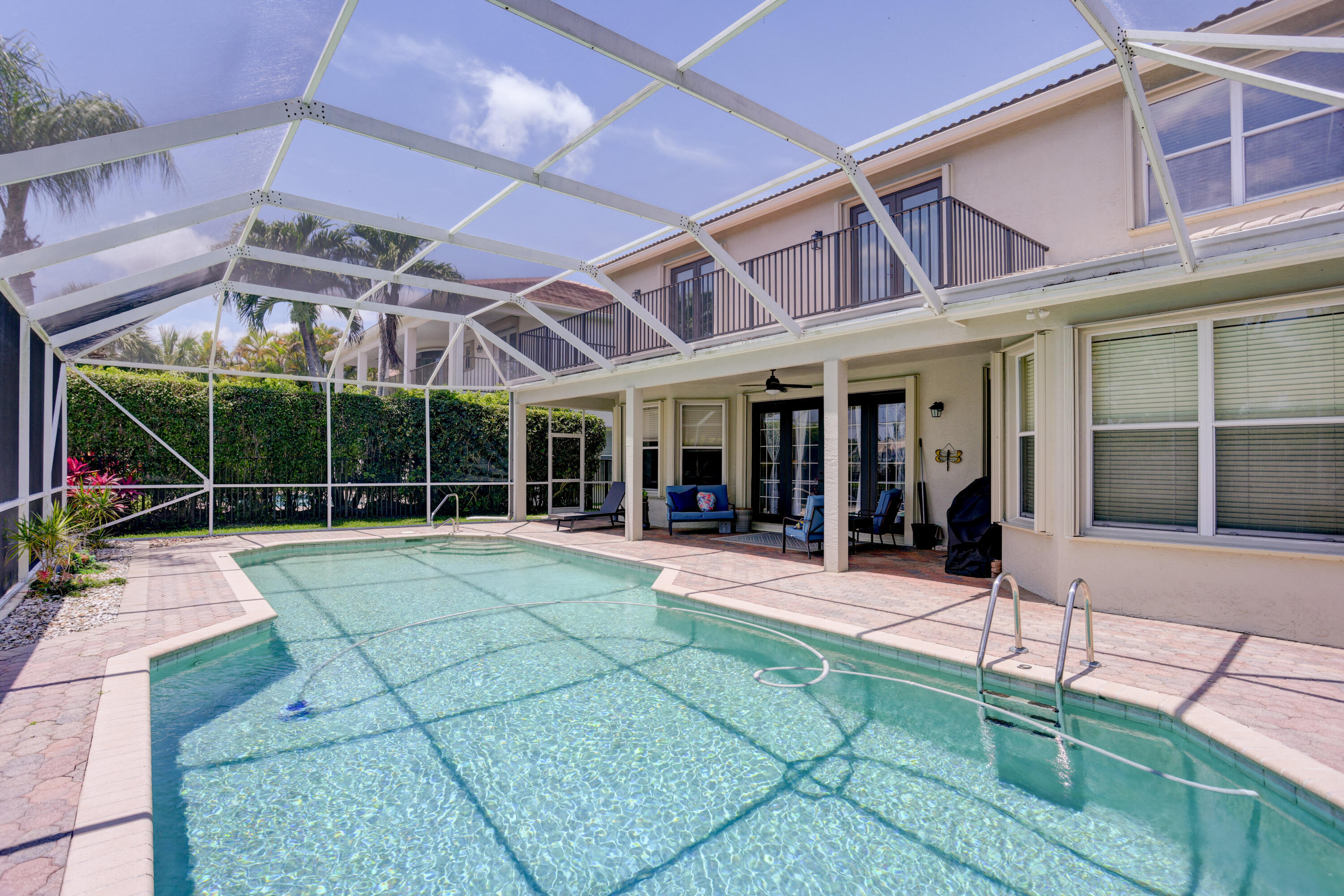Saturnia - Residential