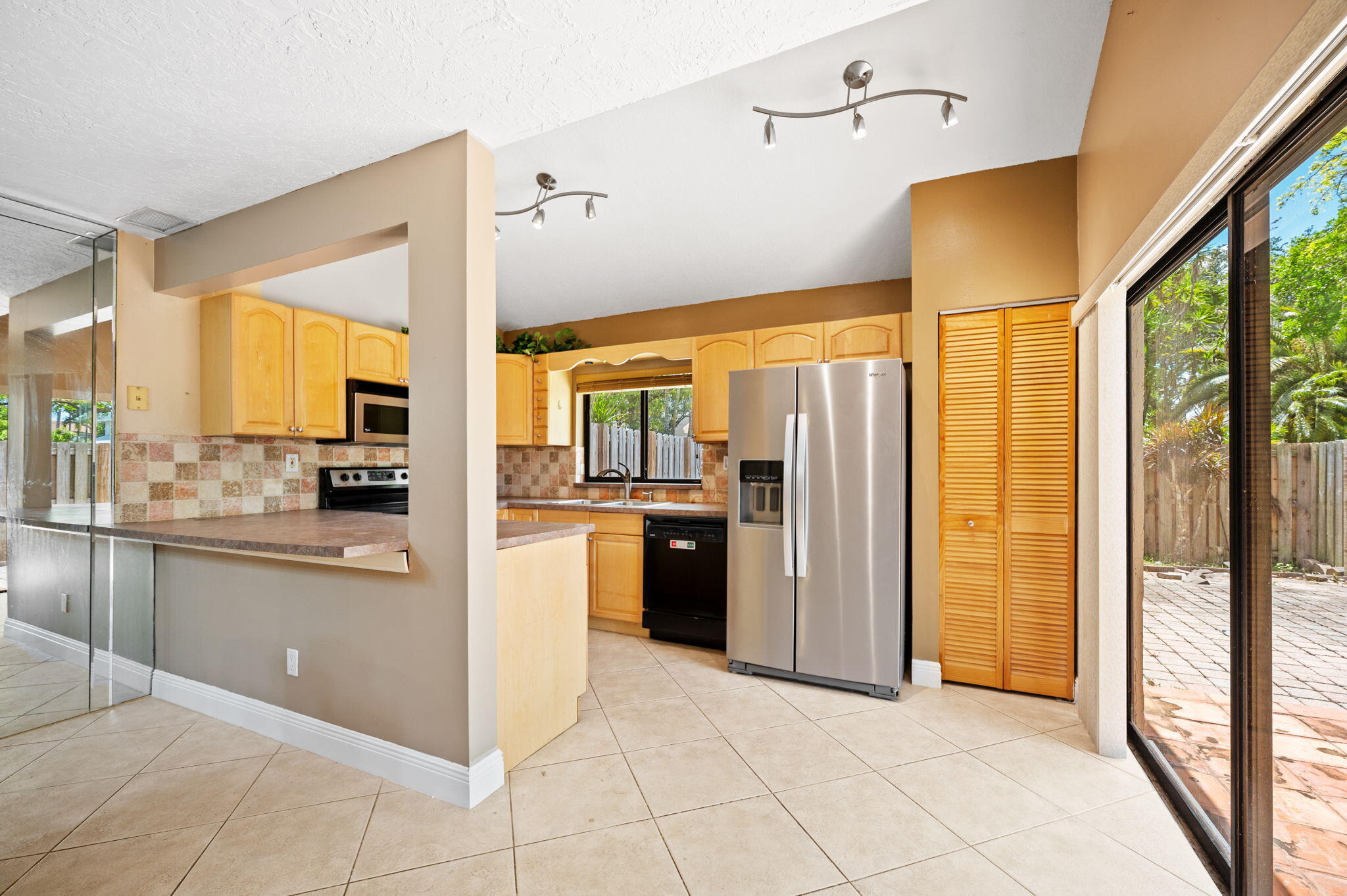LAGO WEST CLUSTER HOMES PHASE II - Residential