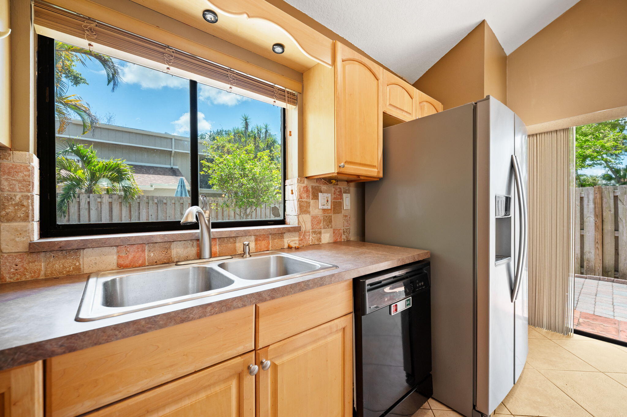 LAGO WEST CLUSTER HOMES PHASE II - Residential