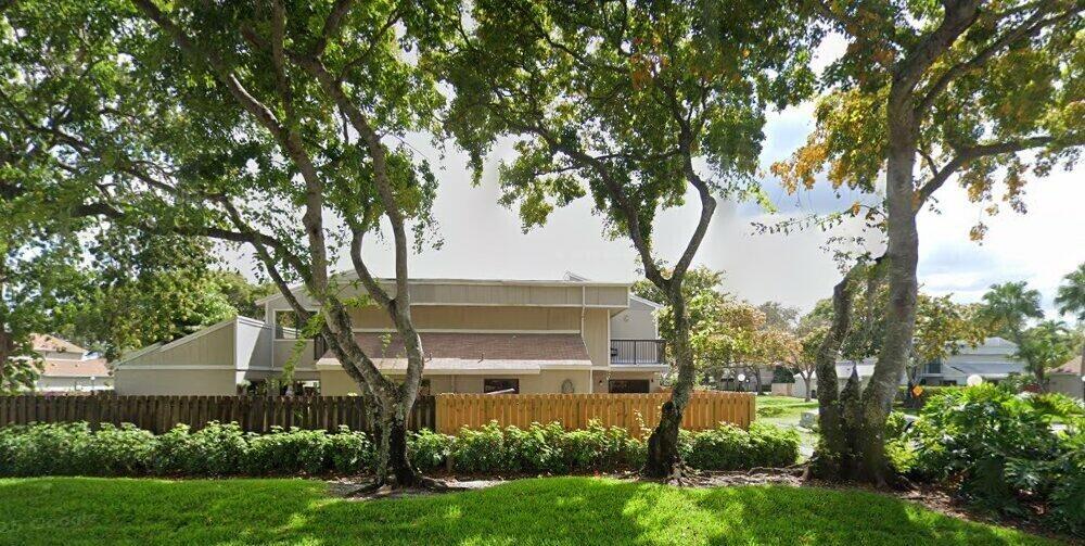 LAGO WEST CLUSTER HOMES PHASE II - Residential