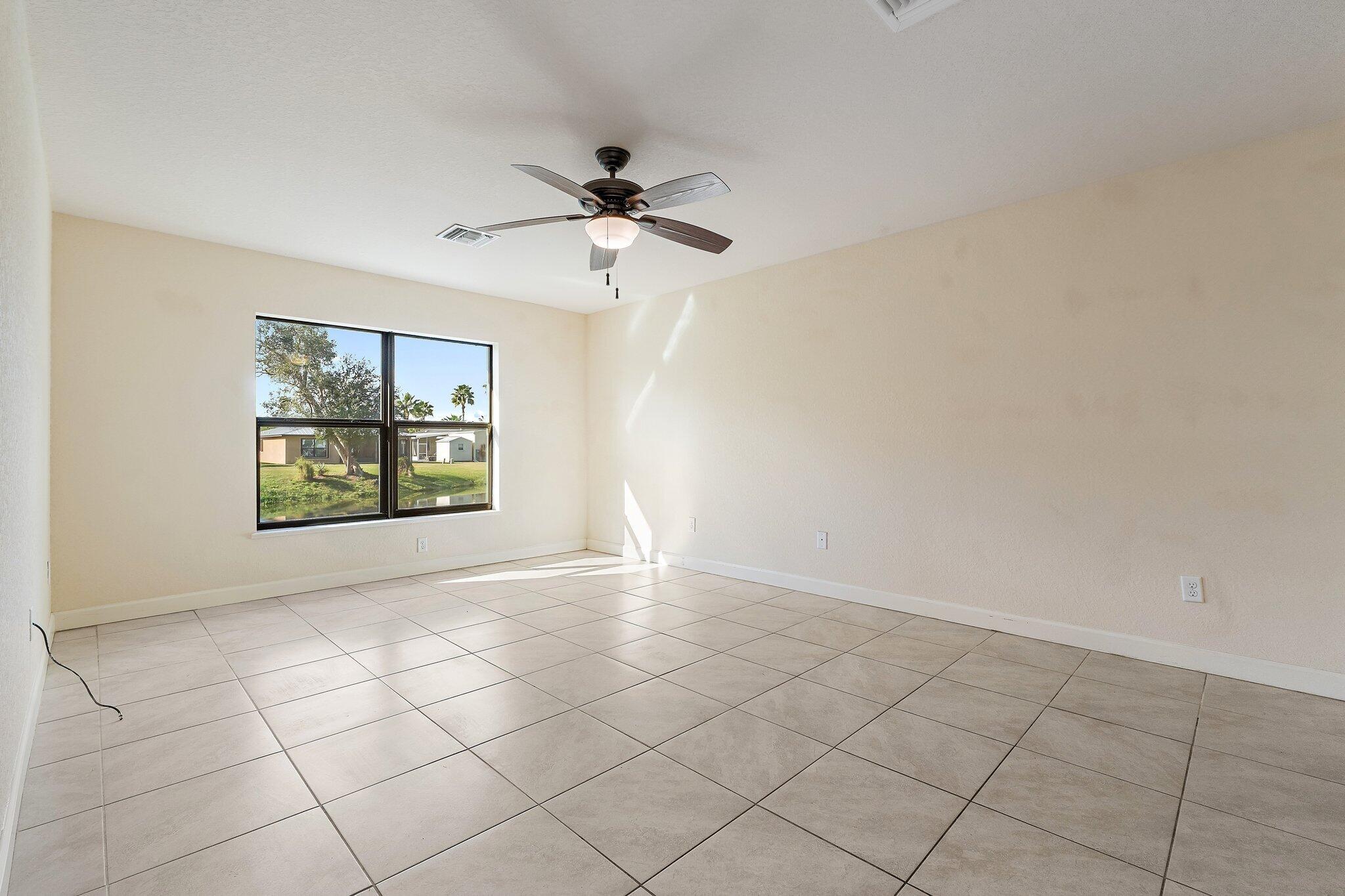 SPANISH LAKES ONE LEASEHOLD ESTATES - Residential