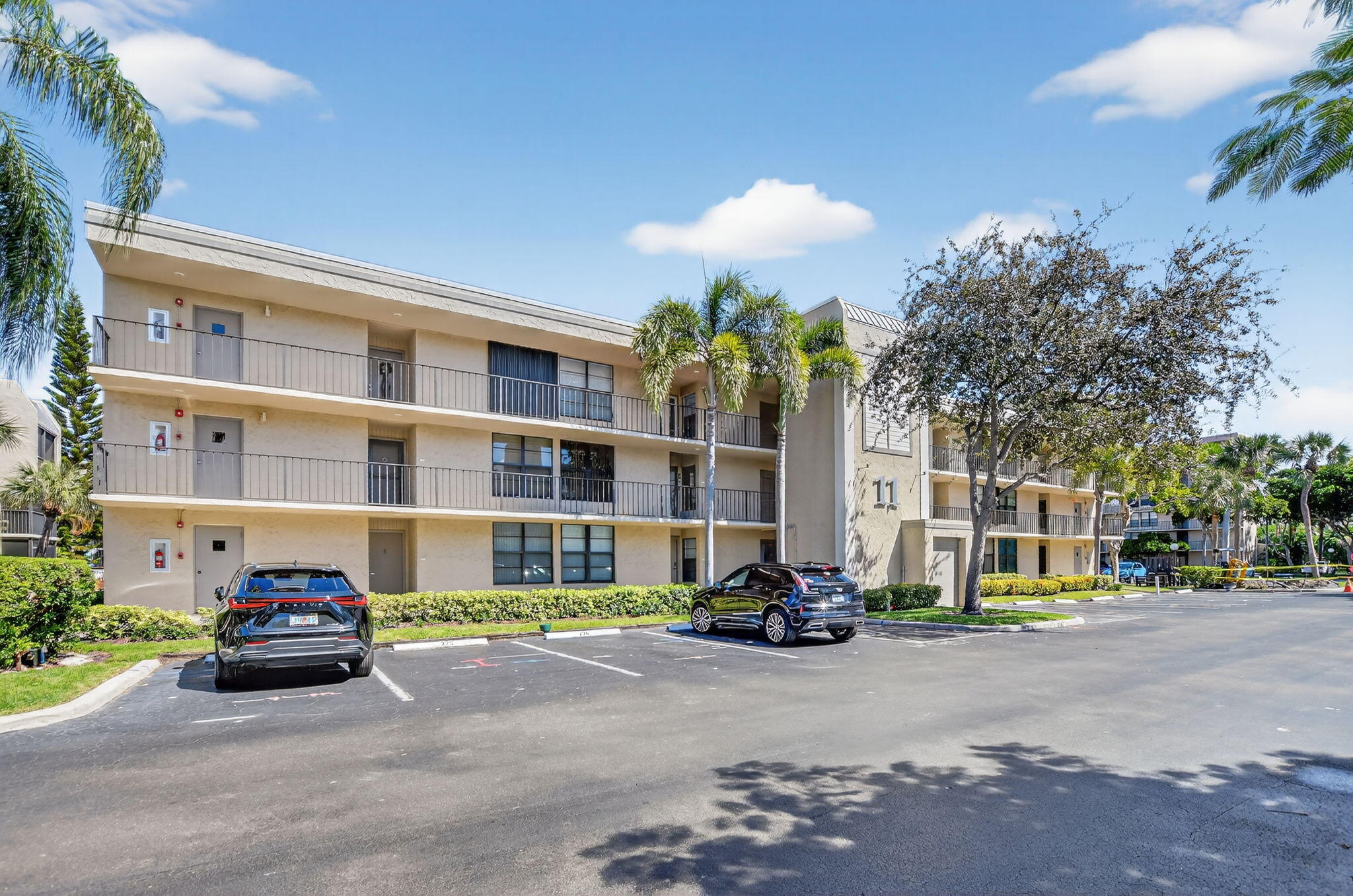 BOCA BAYOU CONDO - Residential Lease