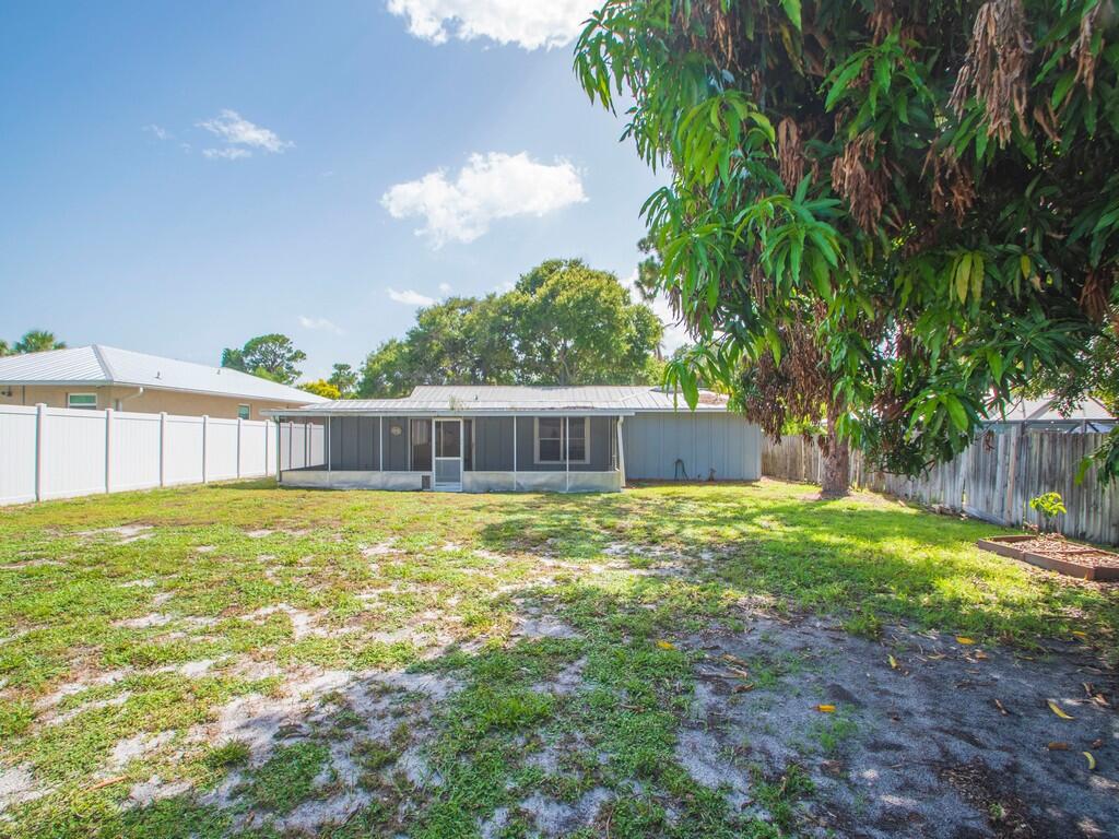 LEILANI HEIGHTS - Residential