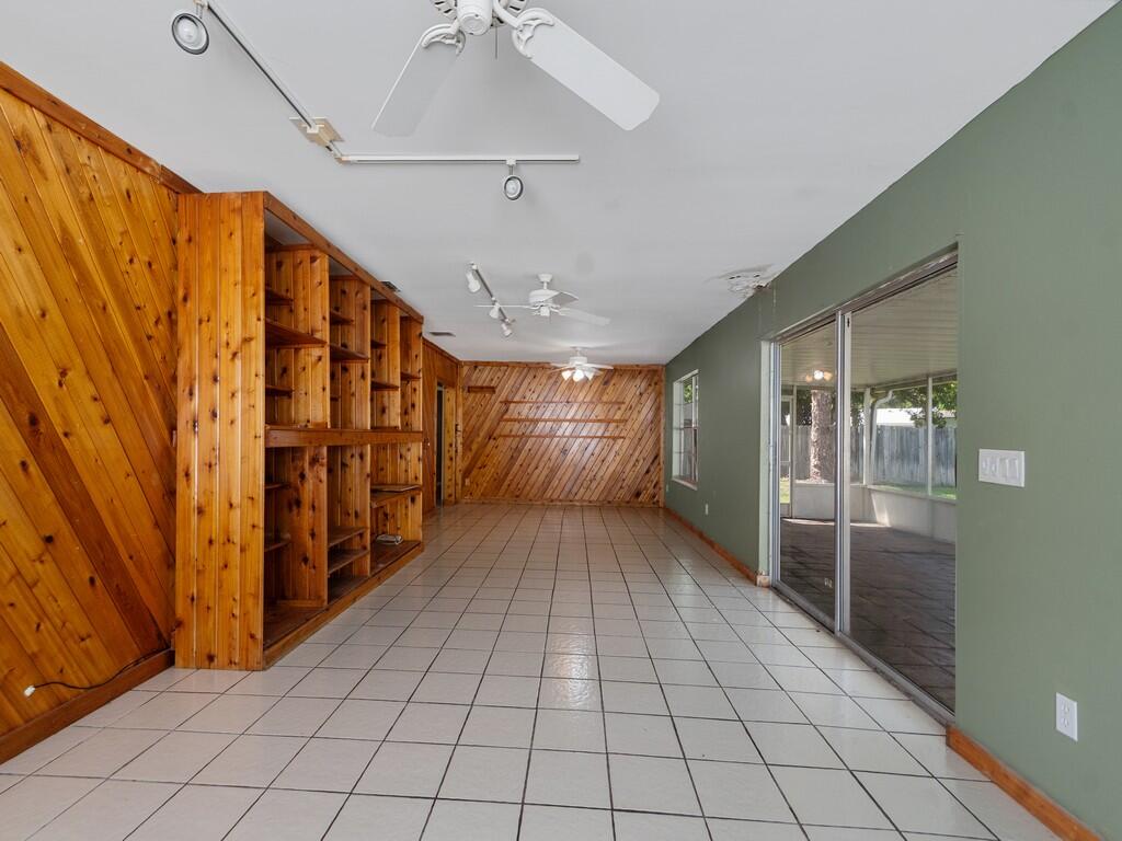 LEILANI HEIGHTS - Residential