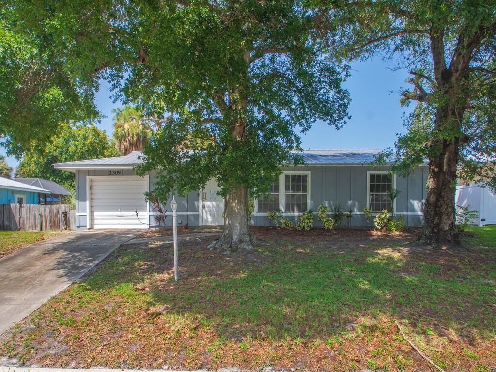 LEILANI HEIGHTS - Residential