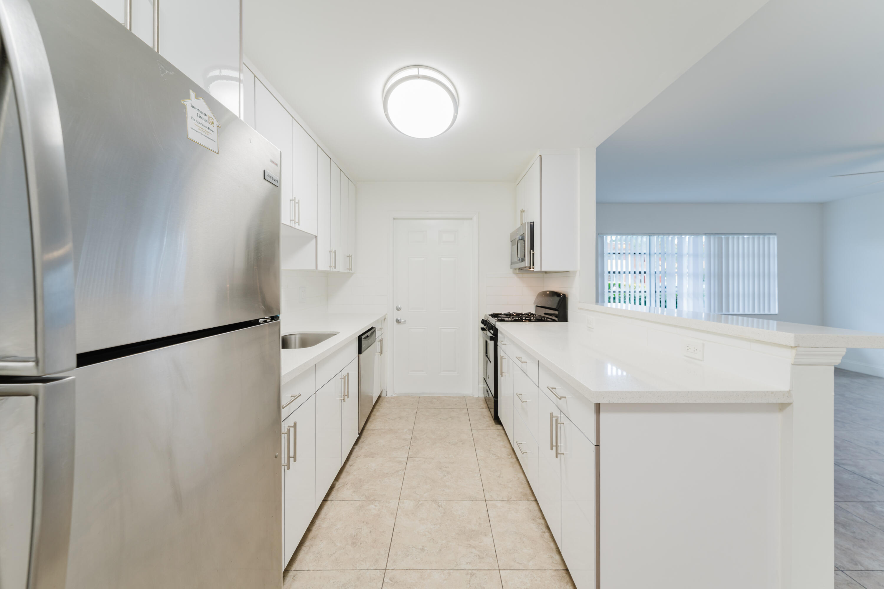 MAYA PALM CONDO APTS - Residential Lease