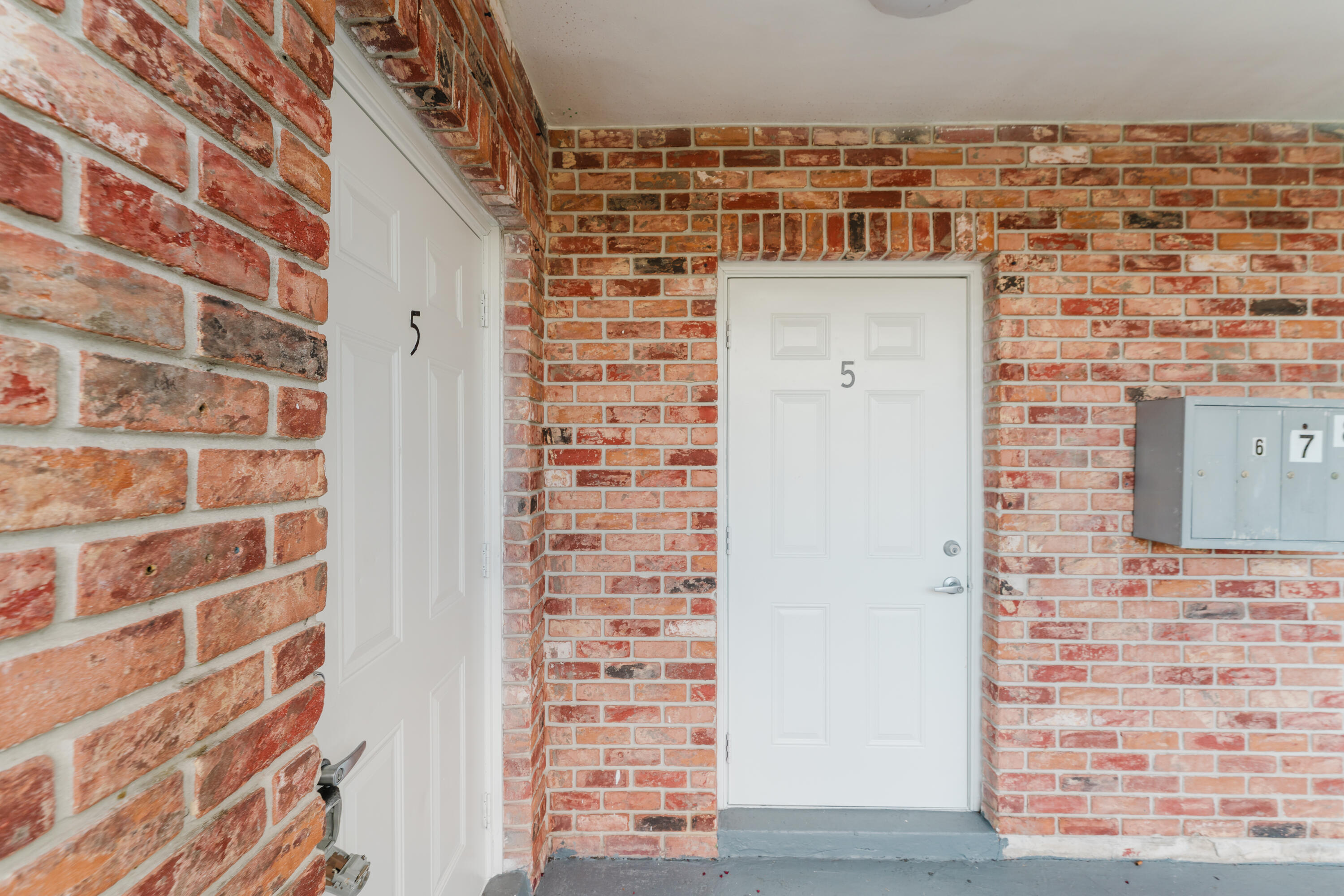 MAYA PALM CONDO APTS - Residential Lease