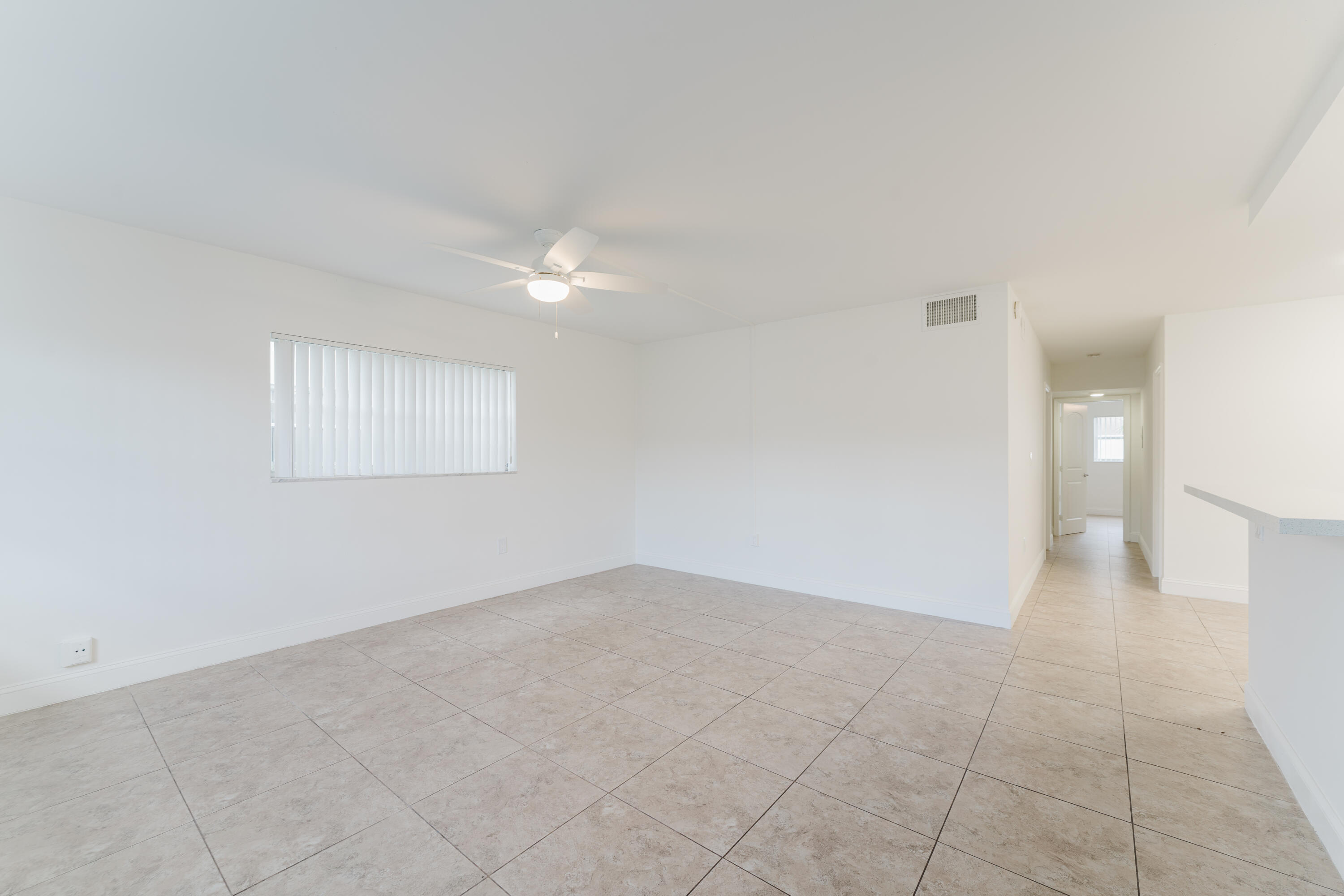 MAYA PALM CONDO APTS - Residential Lease