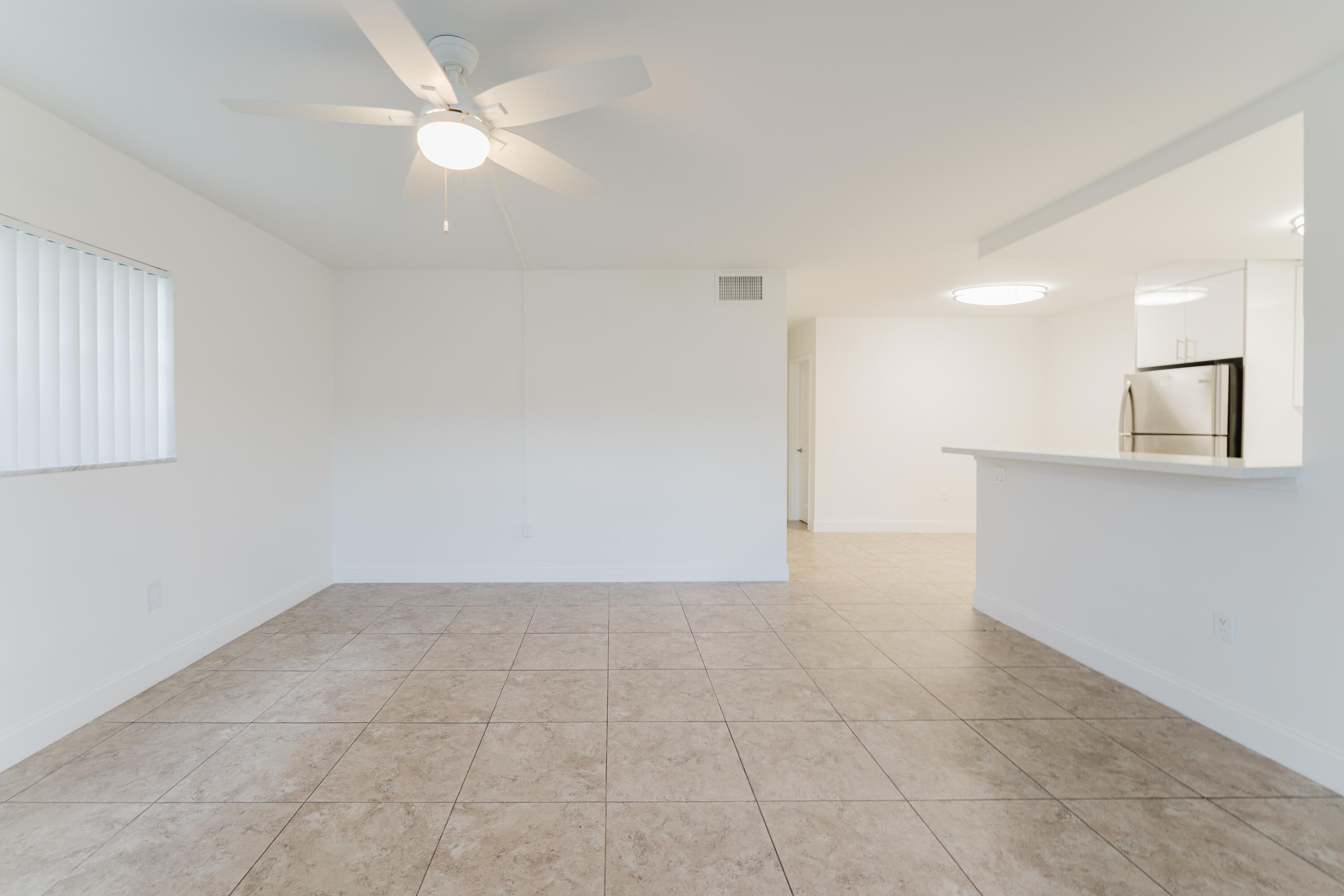 MAYA PALM CONDO APTS - Residential Lease