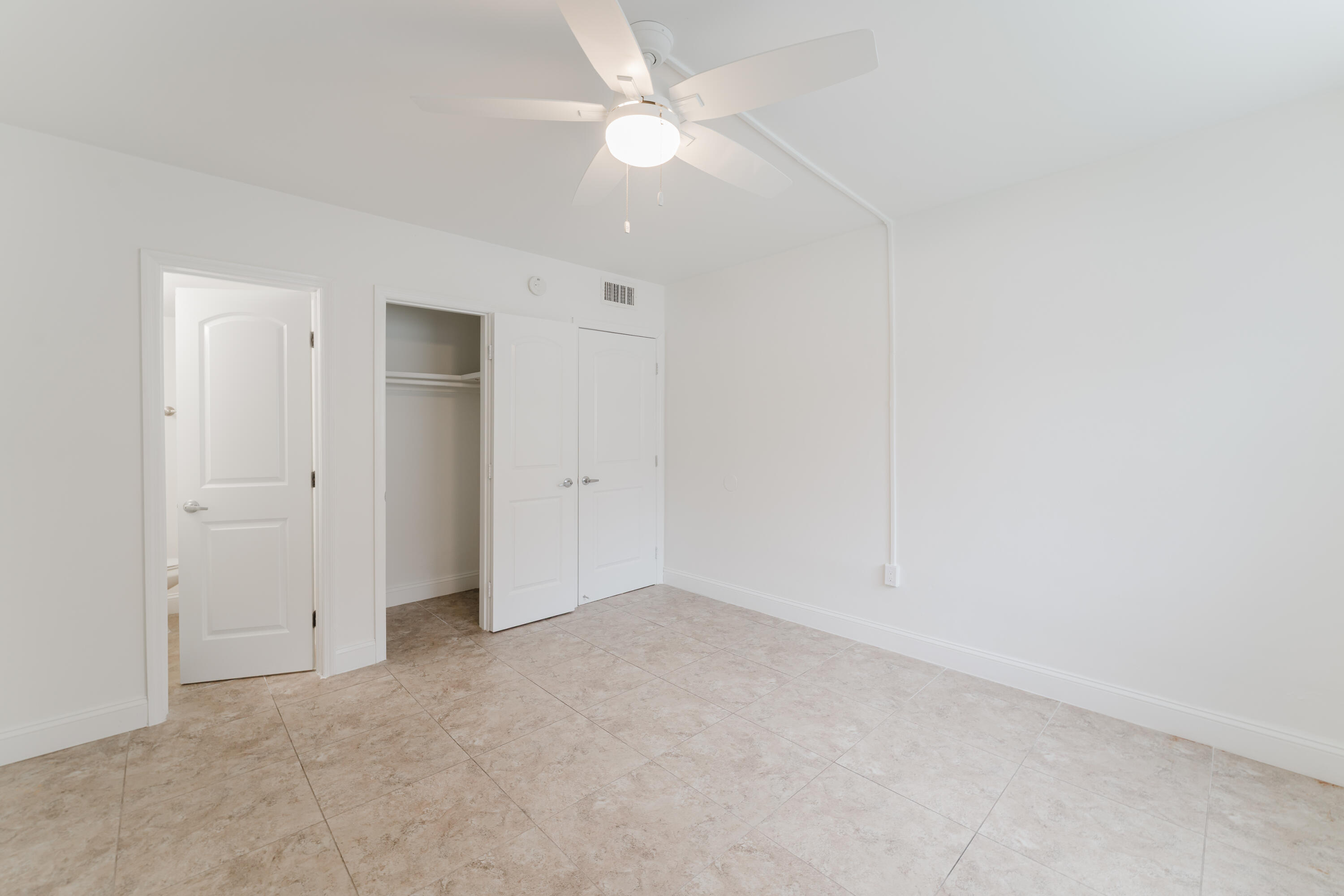 MAYA PALM CONDO APTS - Residential Lease