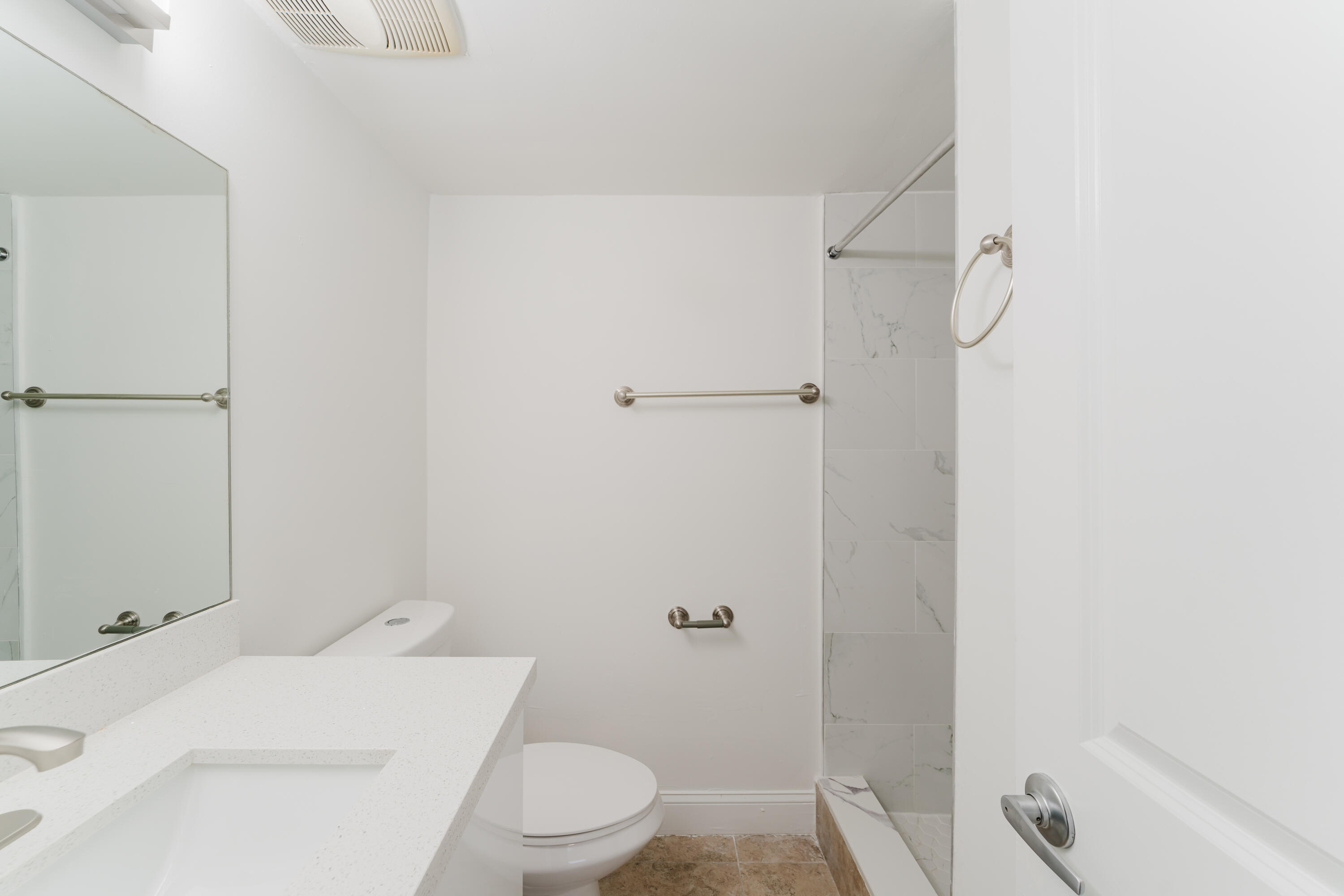 MAYA PALM CONDO APTS - Residential Lease