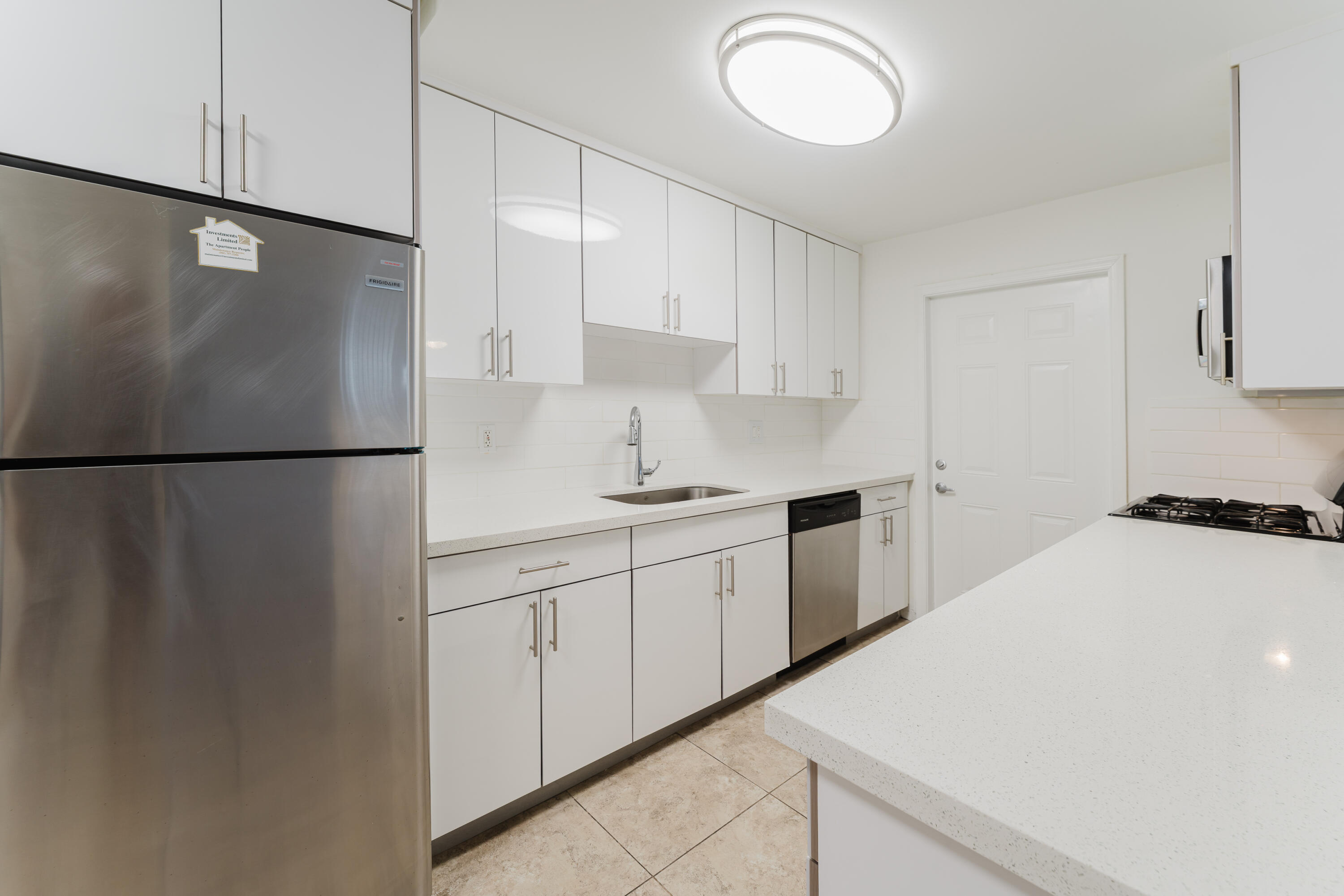 MAYA PALM CONDO APTS - Residential Lease