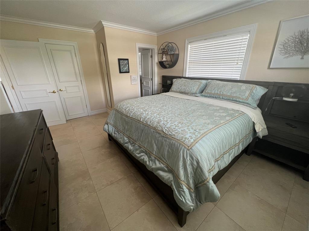 THE COVE - Residential Lease