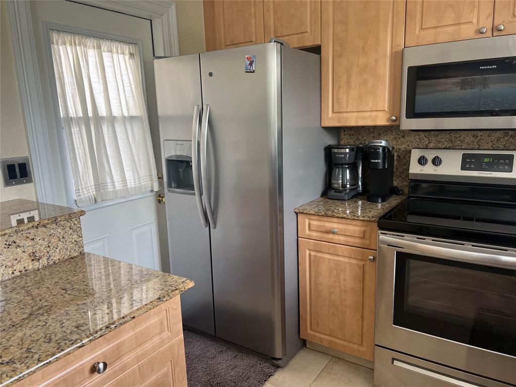 THE COVE - Residential Lease