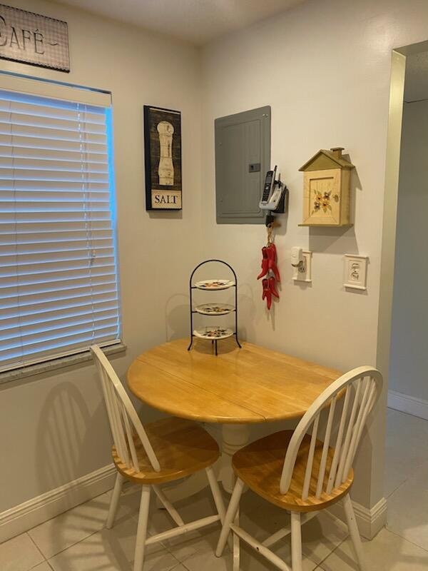ORIOLE GOLF & TENNIS CLUB CONDO - Residential