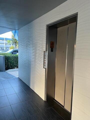 ORIOLE GOLF & TENNIS CLUB CONDO - Residential