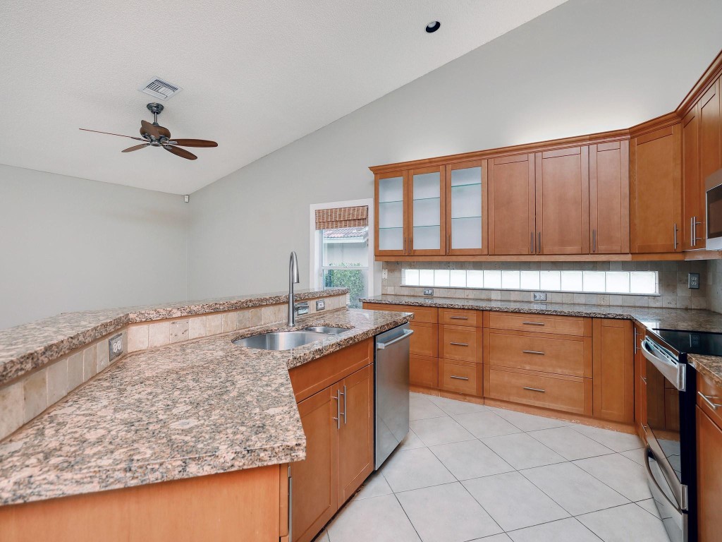 Springs Pointe 139-24 B - Residential