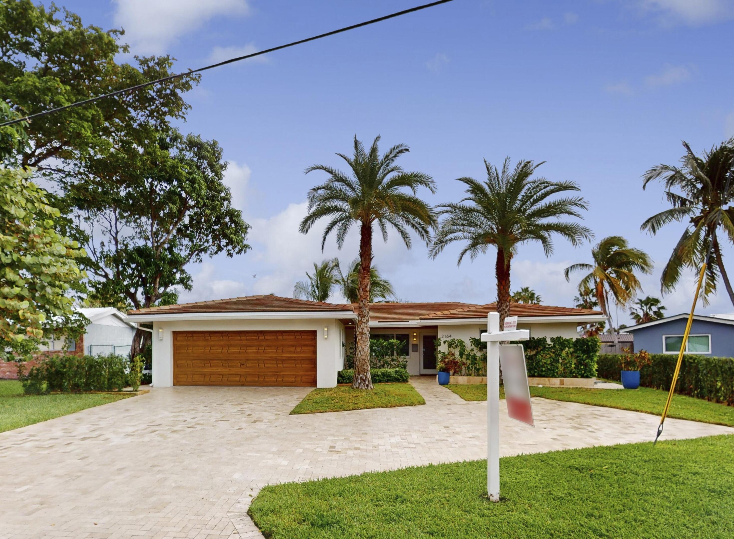 CORAL POINT - Residential