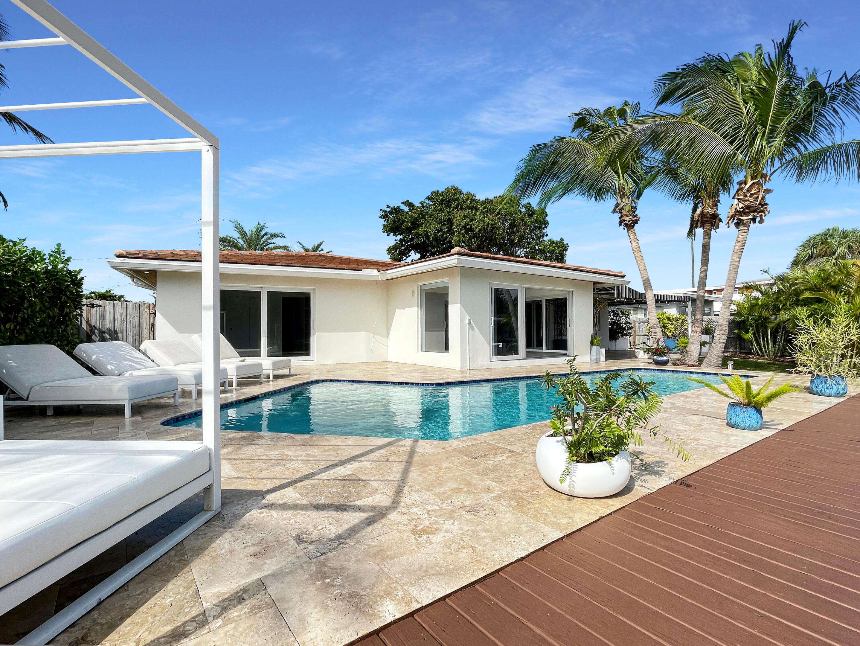 CORAL POINT - Residential