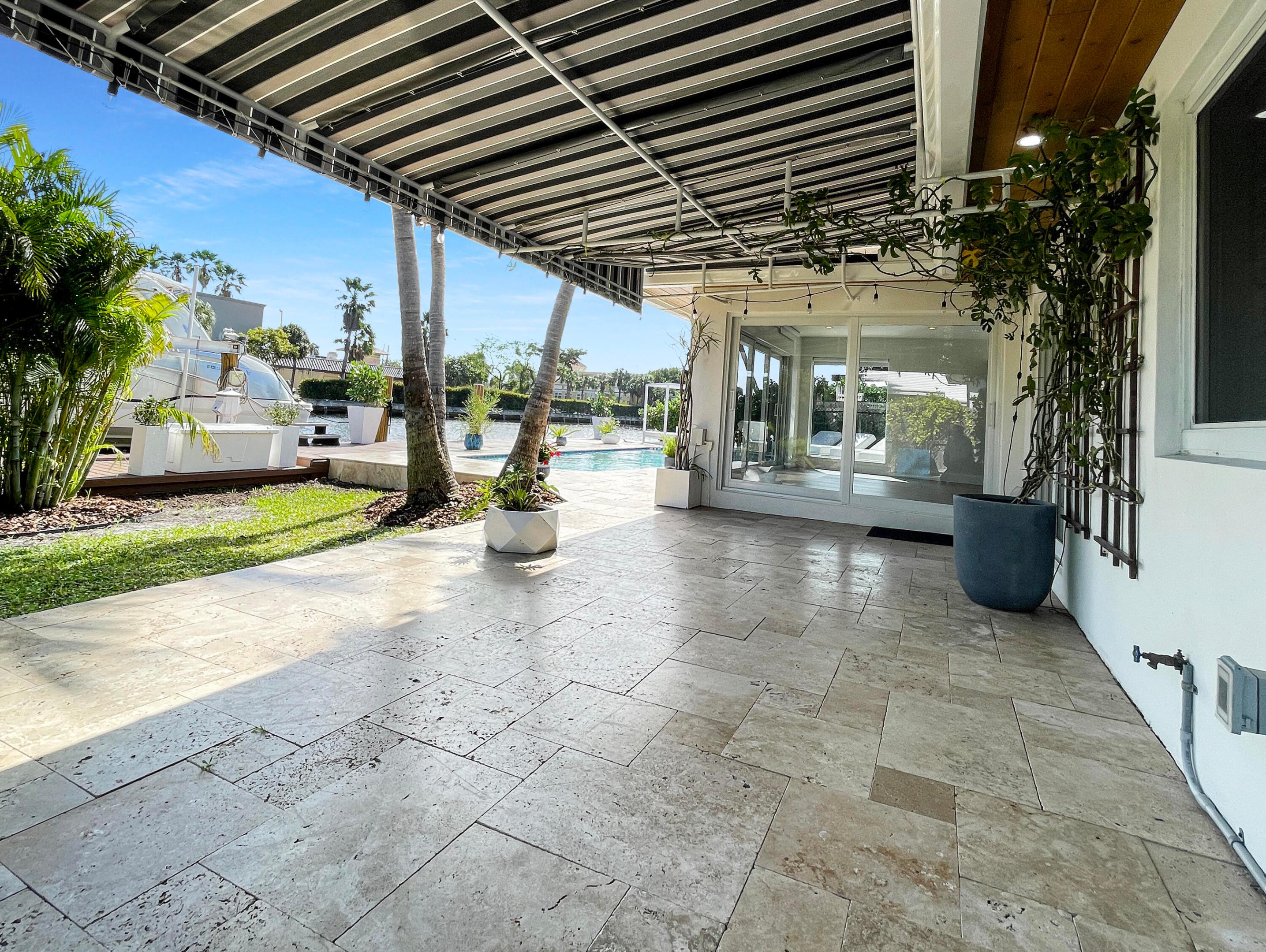 CORAL POINT - Residential