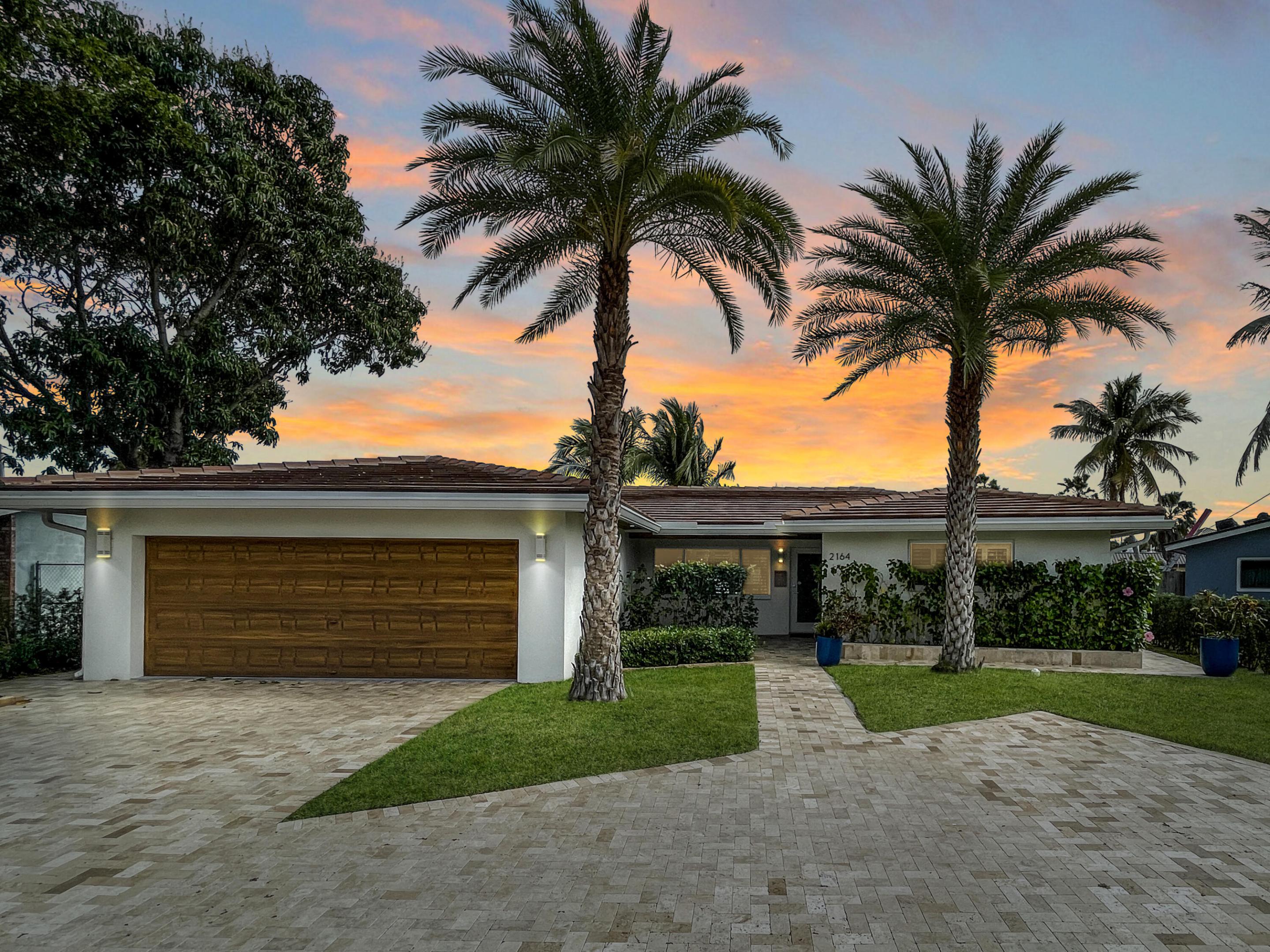 CORAL POINT - Residential