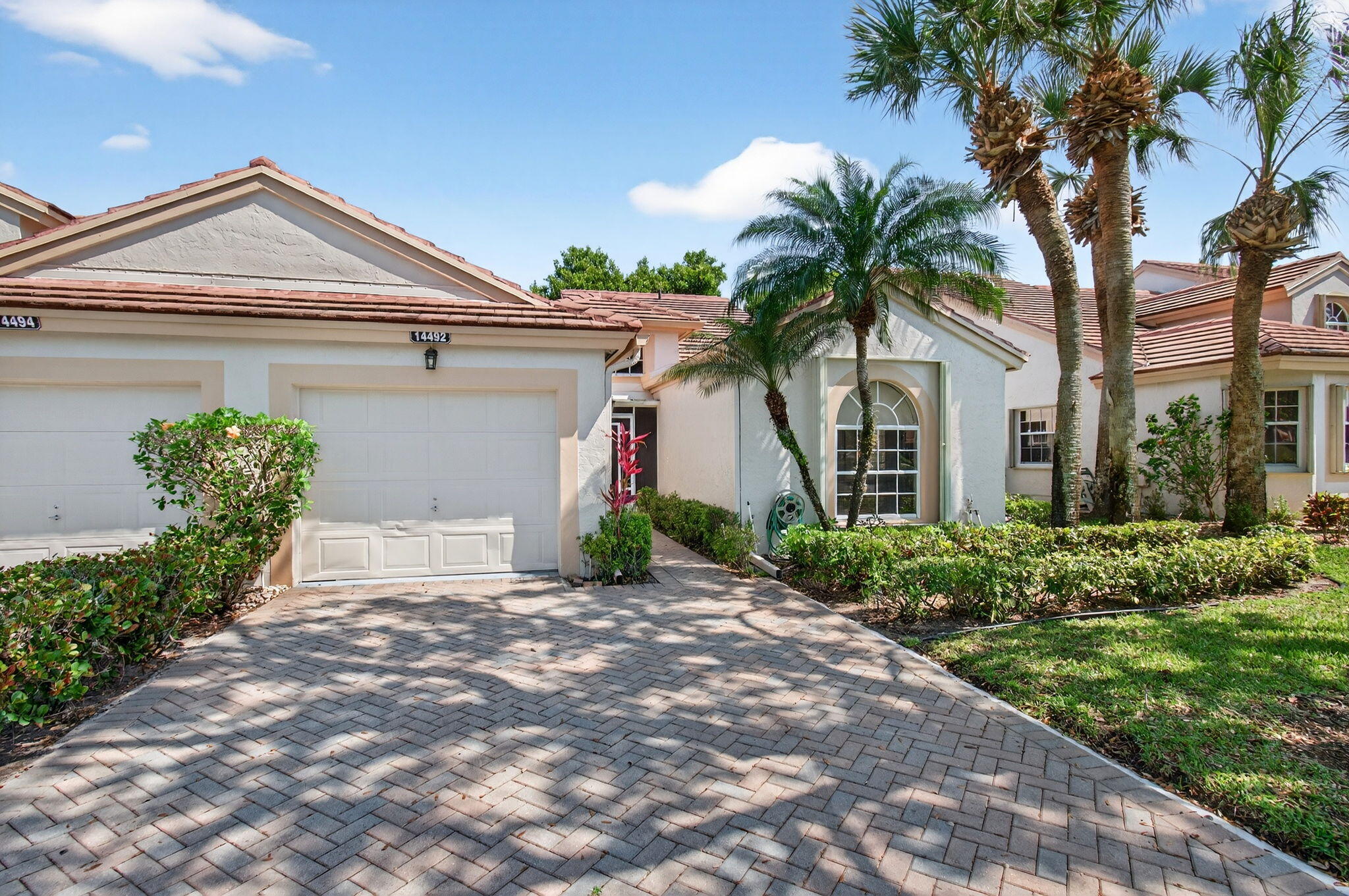 EMERALD POINTE 2 - Residential