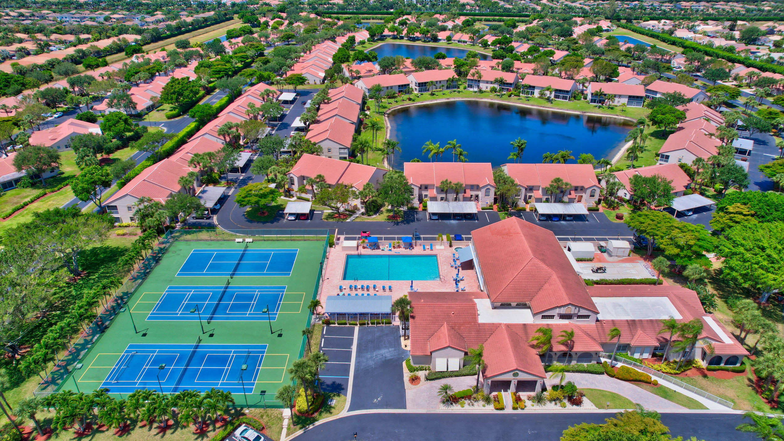 EMERALD POINTE 2 - Residential