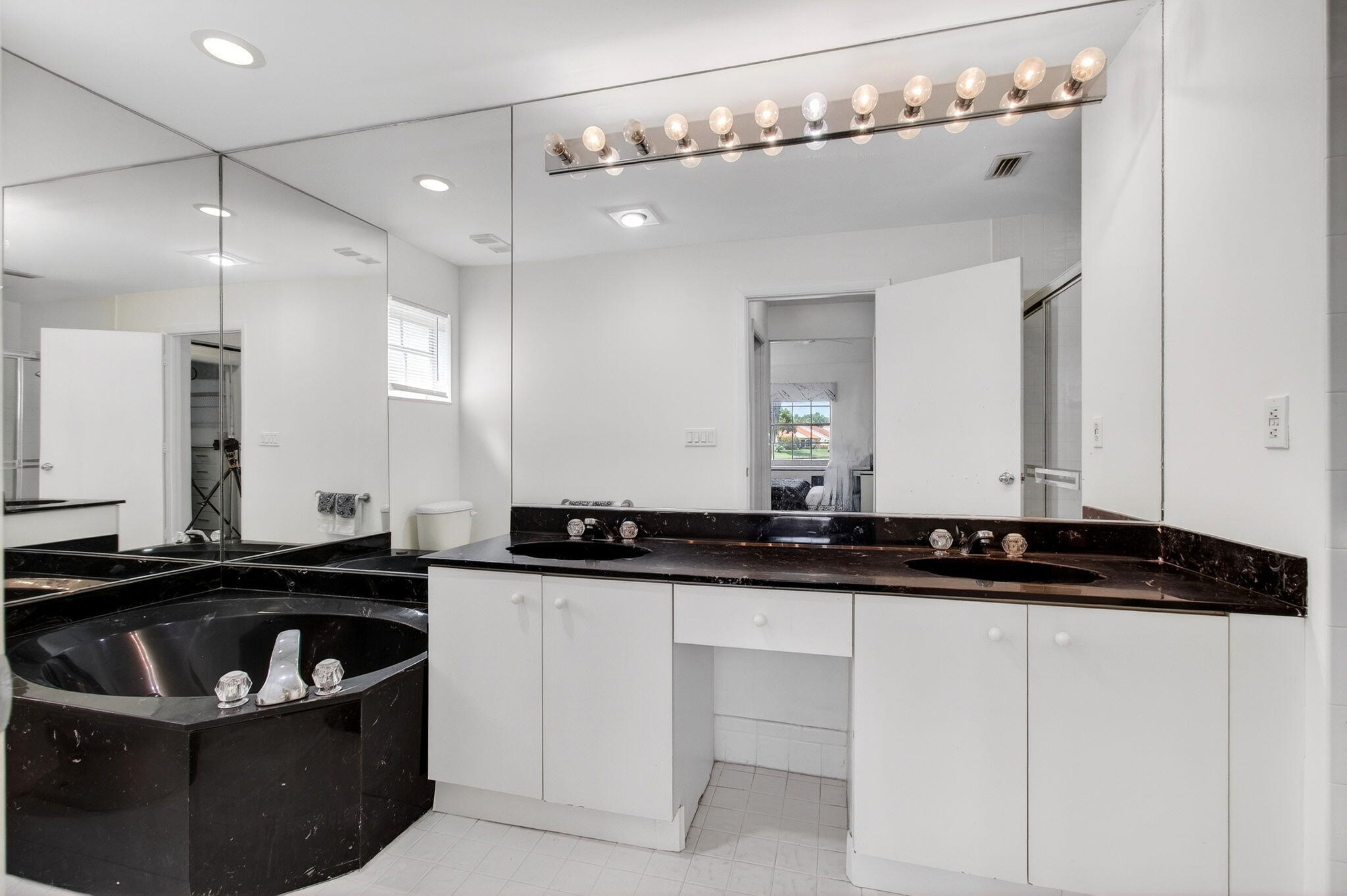 EMERALD POINTE 2 - Residential