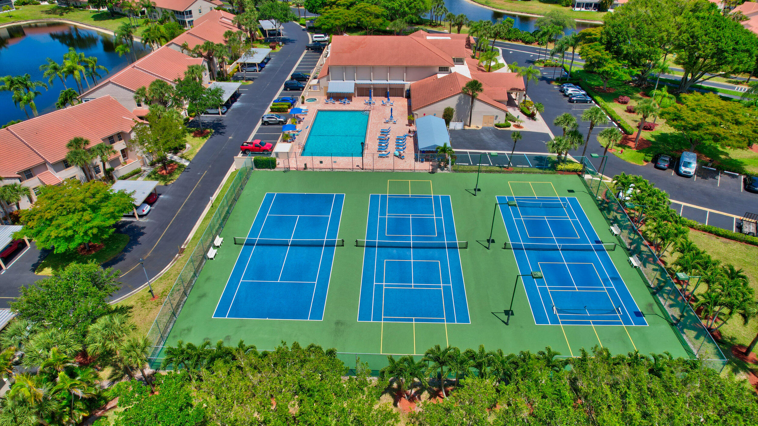 EMERALD POINTE 2 - Residential