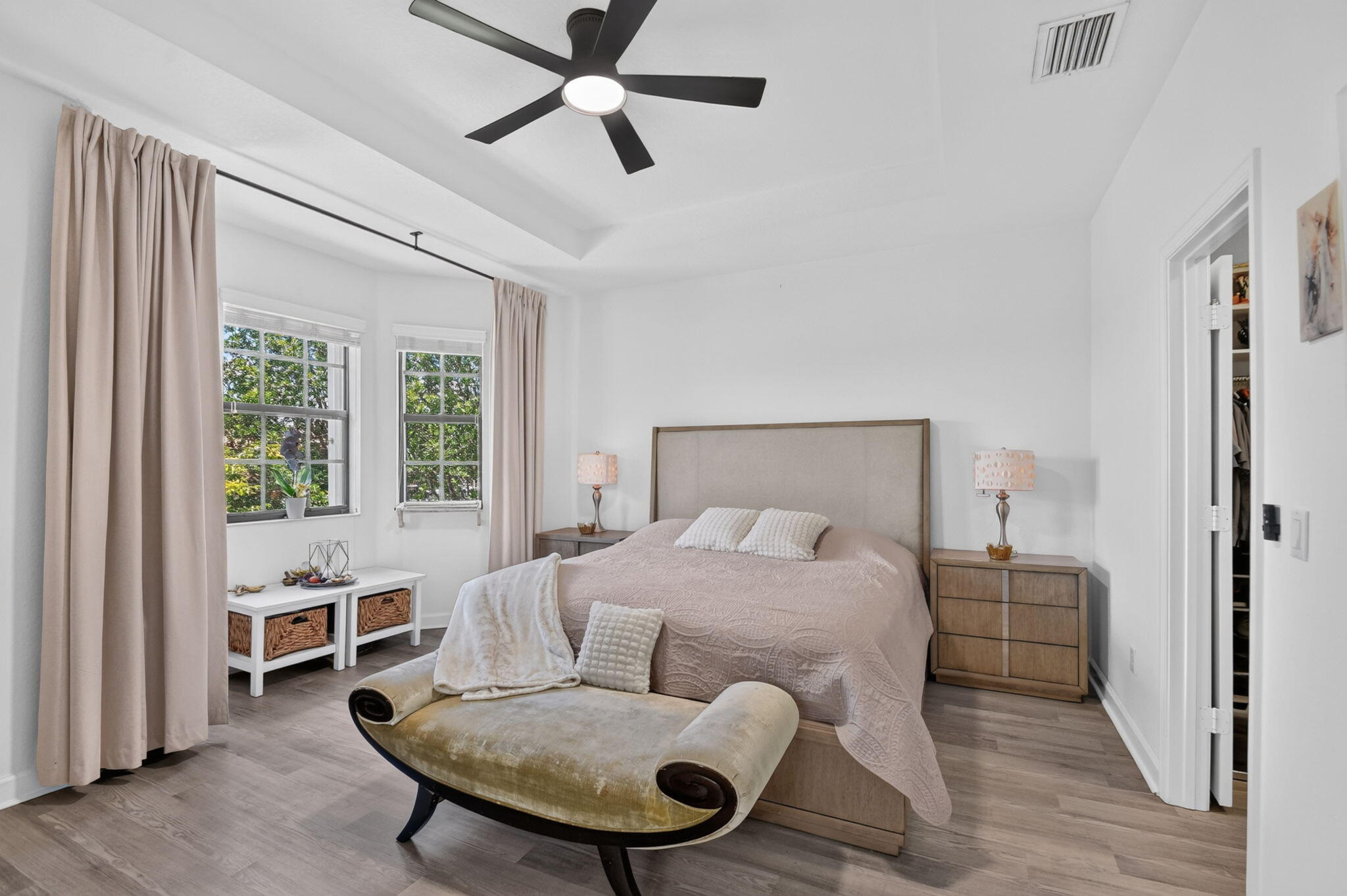 WELLINGTON PARC - Residential Lease