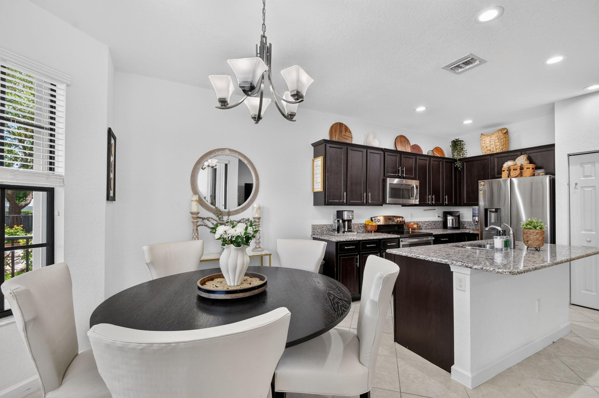 WELLINGTON PARC - Residential Lease
