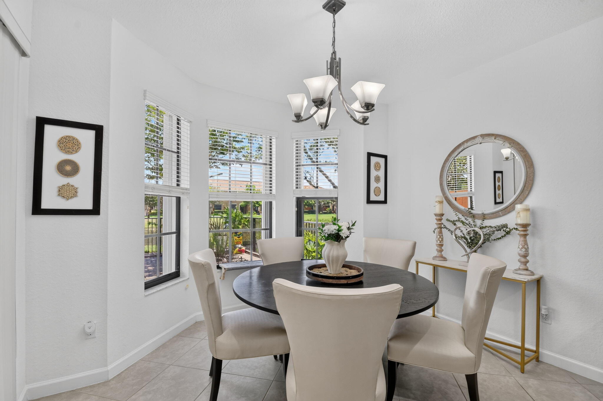 WELLINGTON PARC - Residential Lease