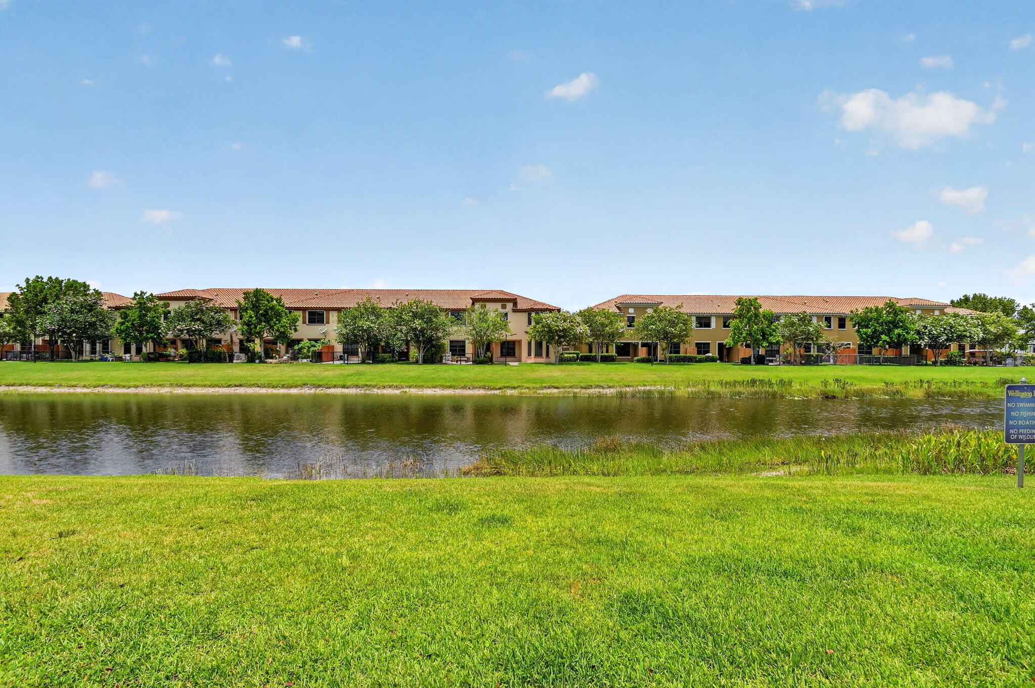 WELLINGTON PARC - Residential Lease