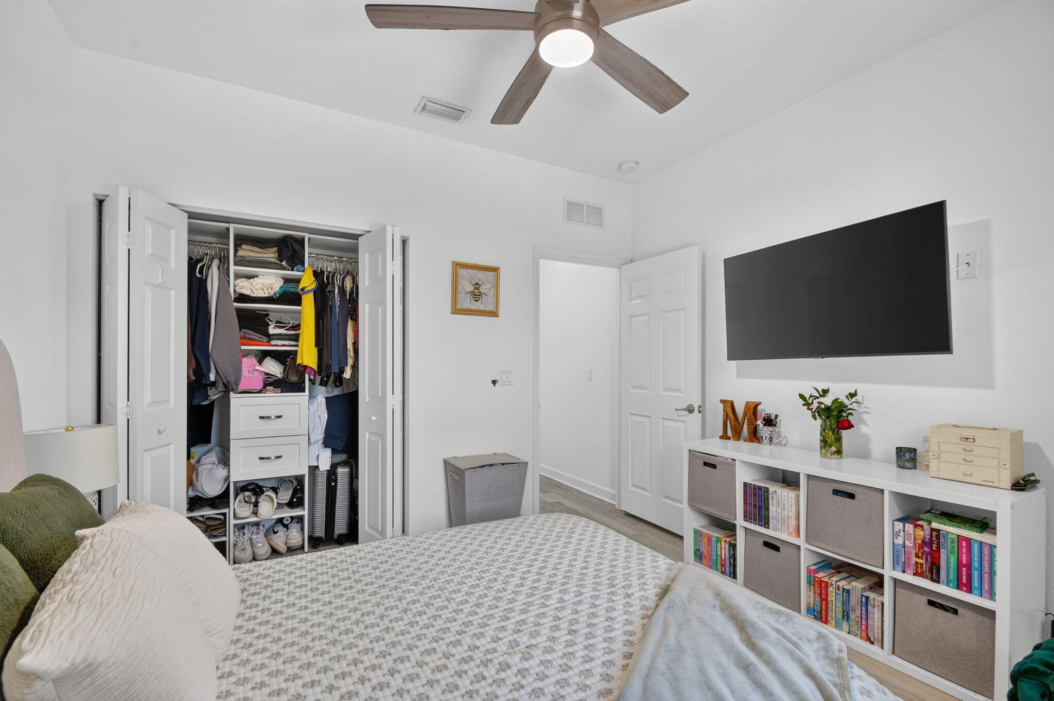 WELLINGTON PARC - Residential Lease