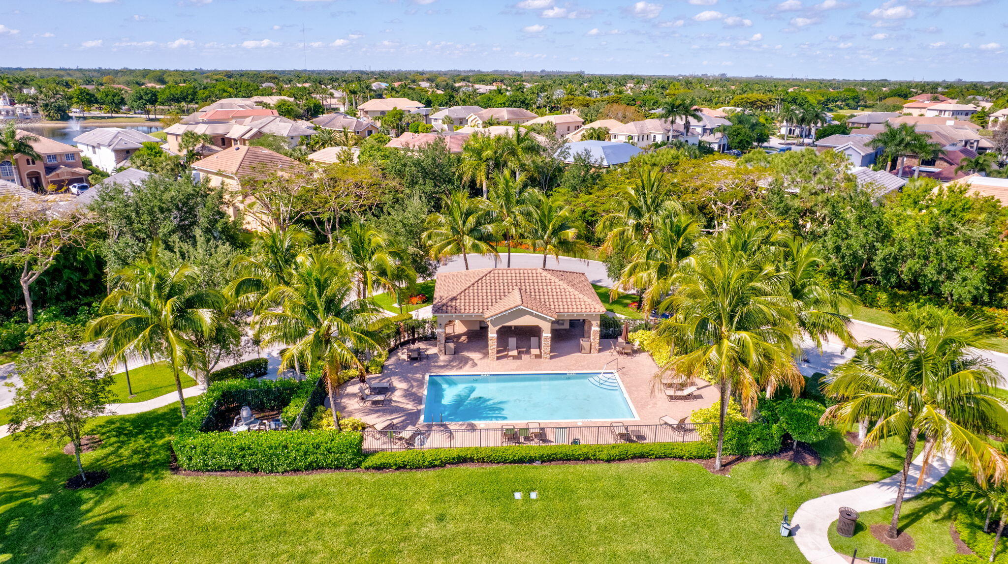 WELLINGTON PARC - Residential Lease