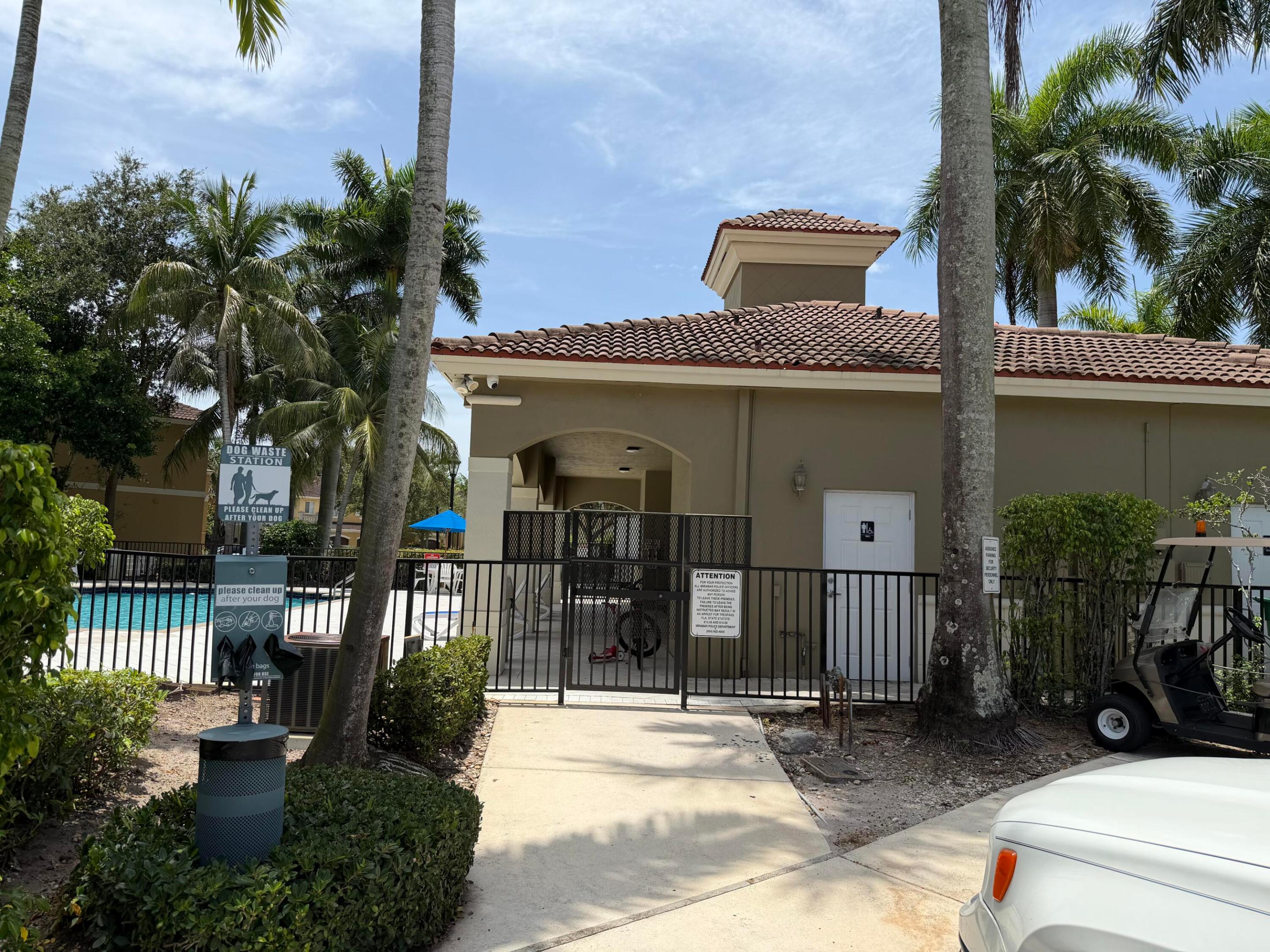 VILLAGE WALK - Residential