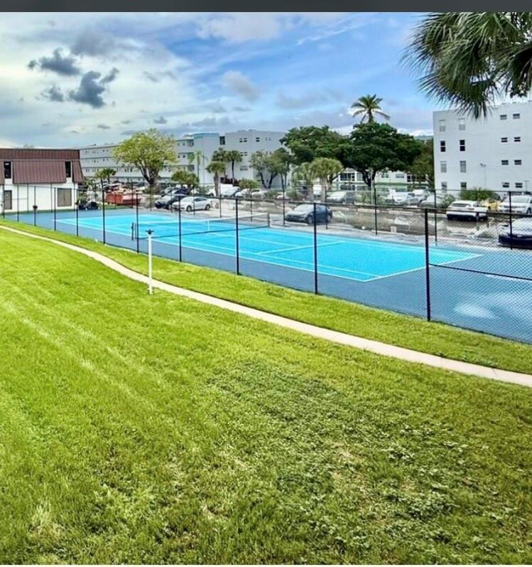 PALM VILLAGE CLUB CONDO - Residential