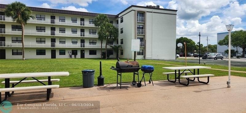 PALM VILLAGE CLUB CONDO - Residential