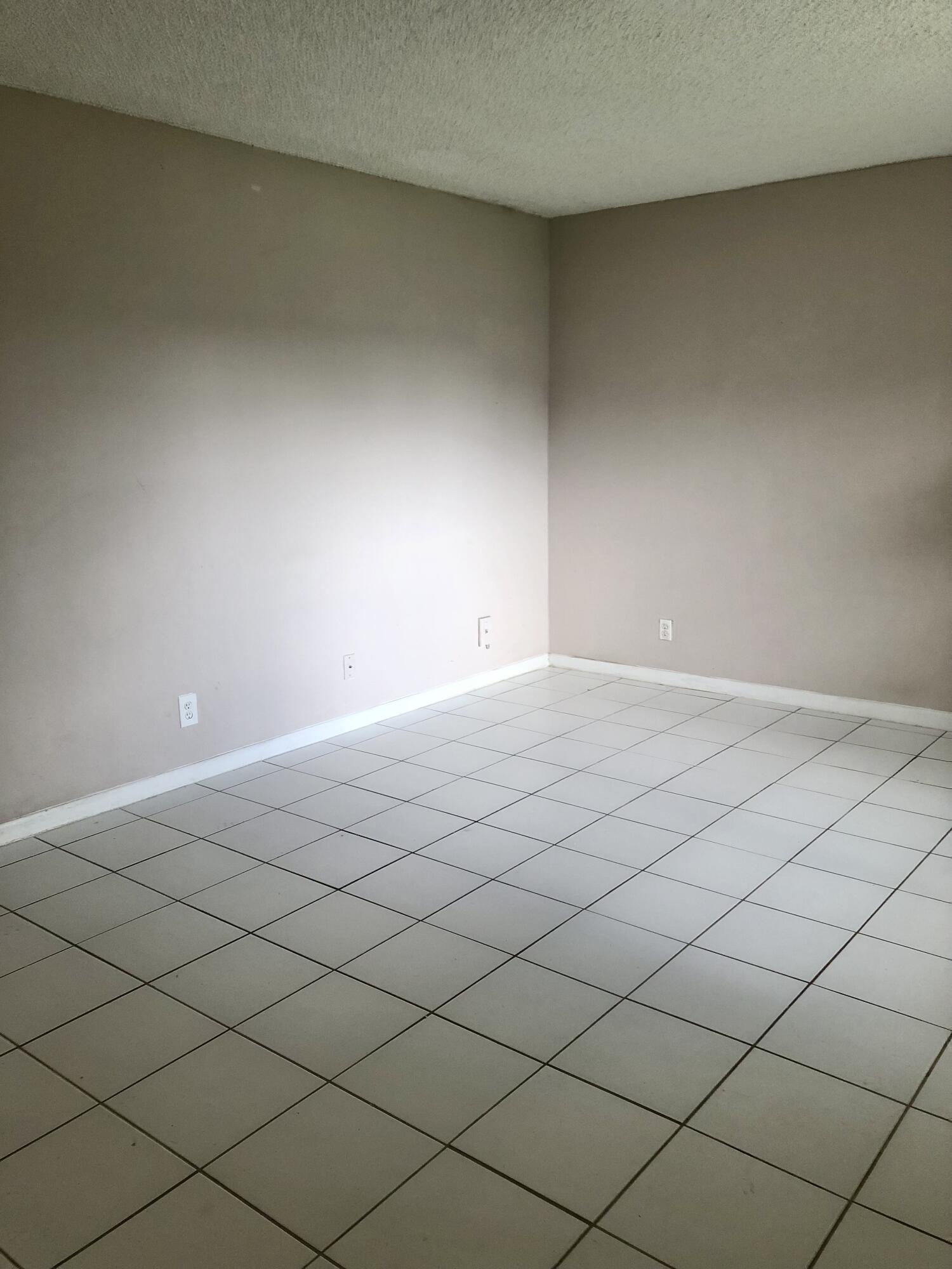 PALM VILLAGE CLUB CONDO - Residential