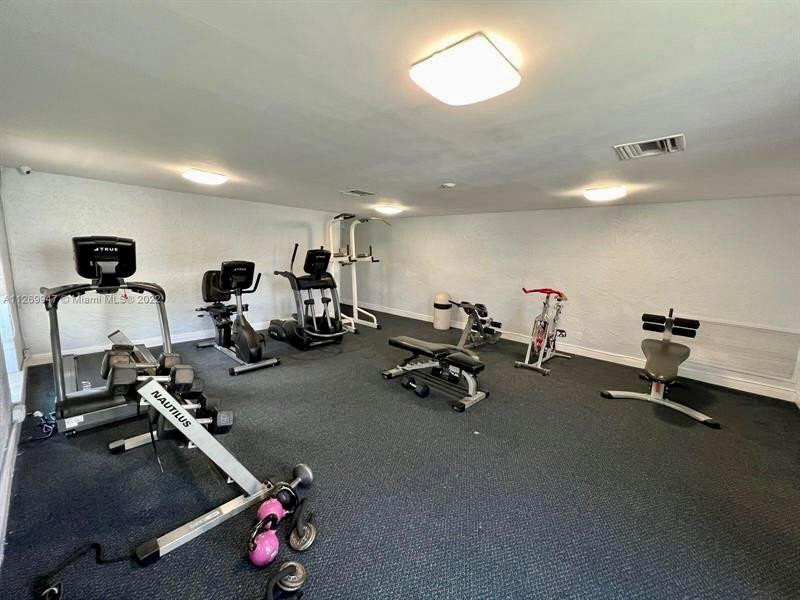 PALM VILLAGE CLUB CONDO - Residential