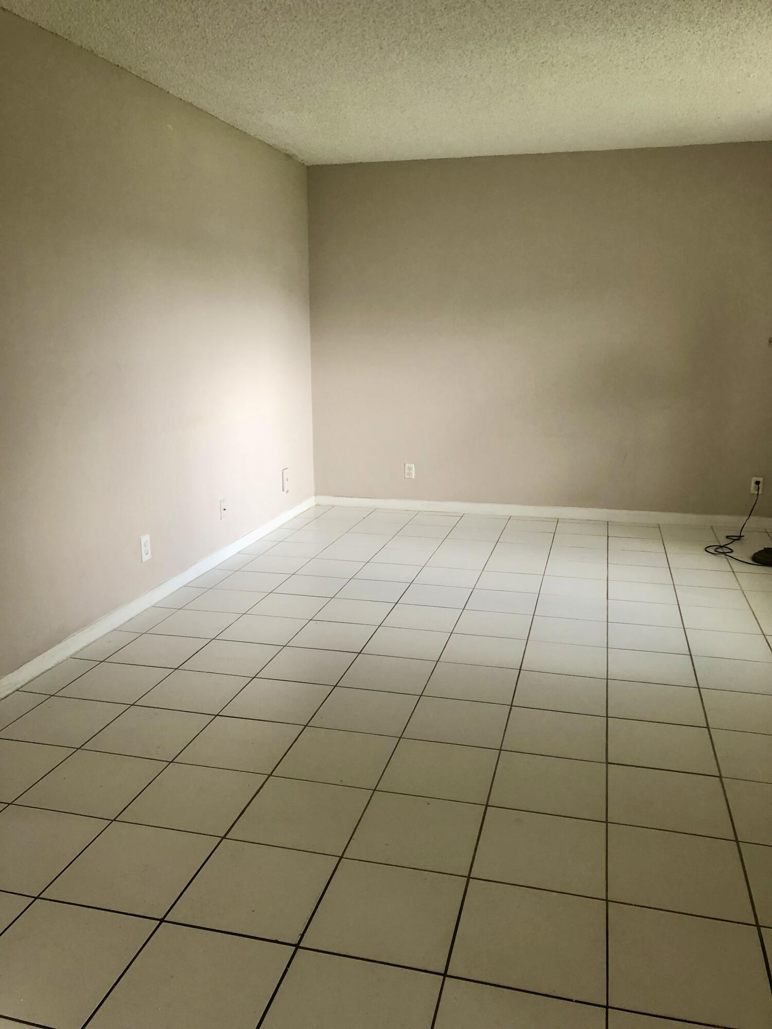 PALM VILLAGE CLUB CONDO - Residential