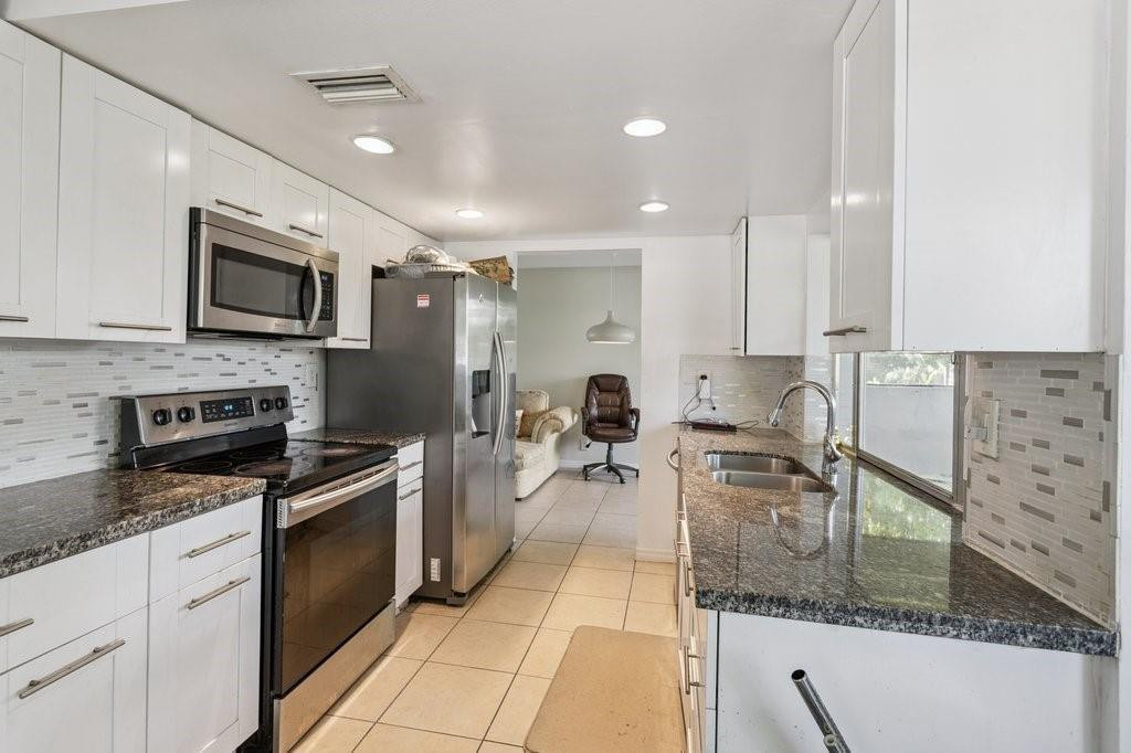 Mainlands Of Tamarac Lake - Residential