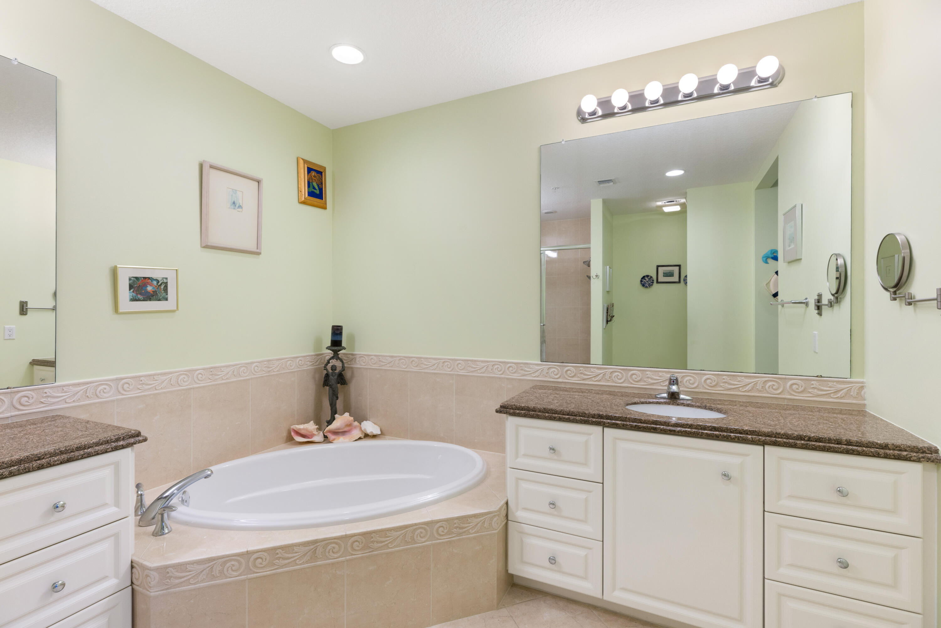 HARBOURISLE AT HUTCHINSON ISLAND WEST - Residential Lease