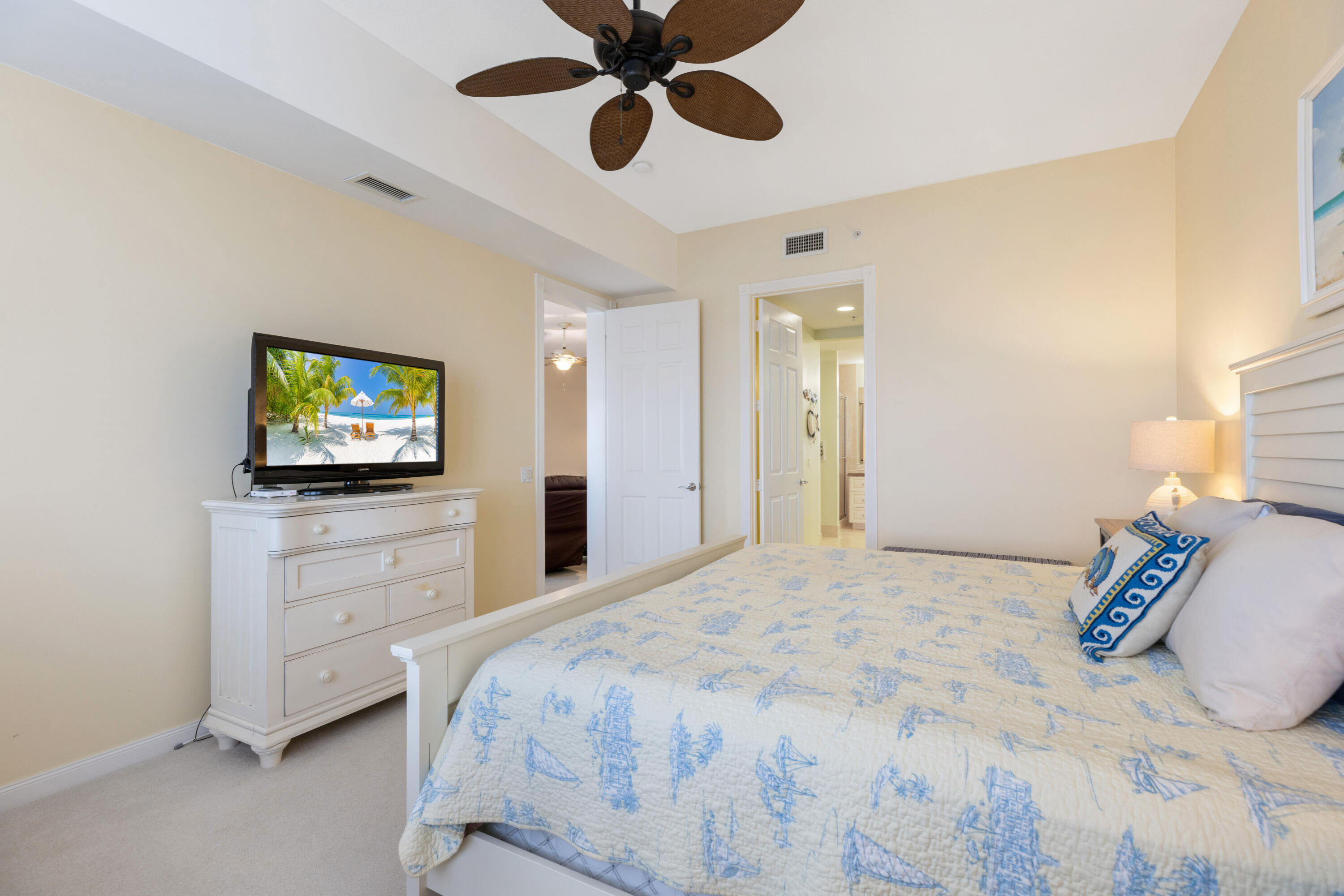 HARBOURISLE AT HUTCHINSON ISLAND WEST - Residential Lease