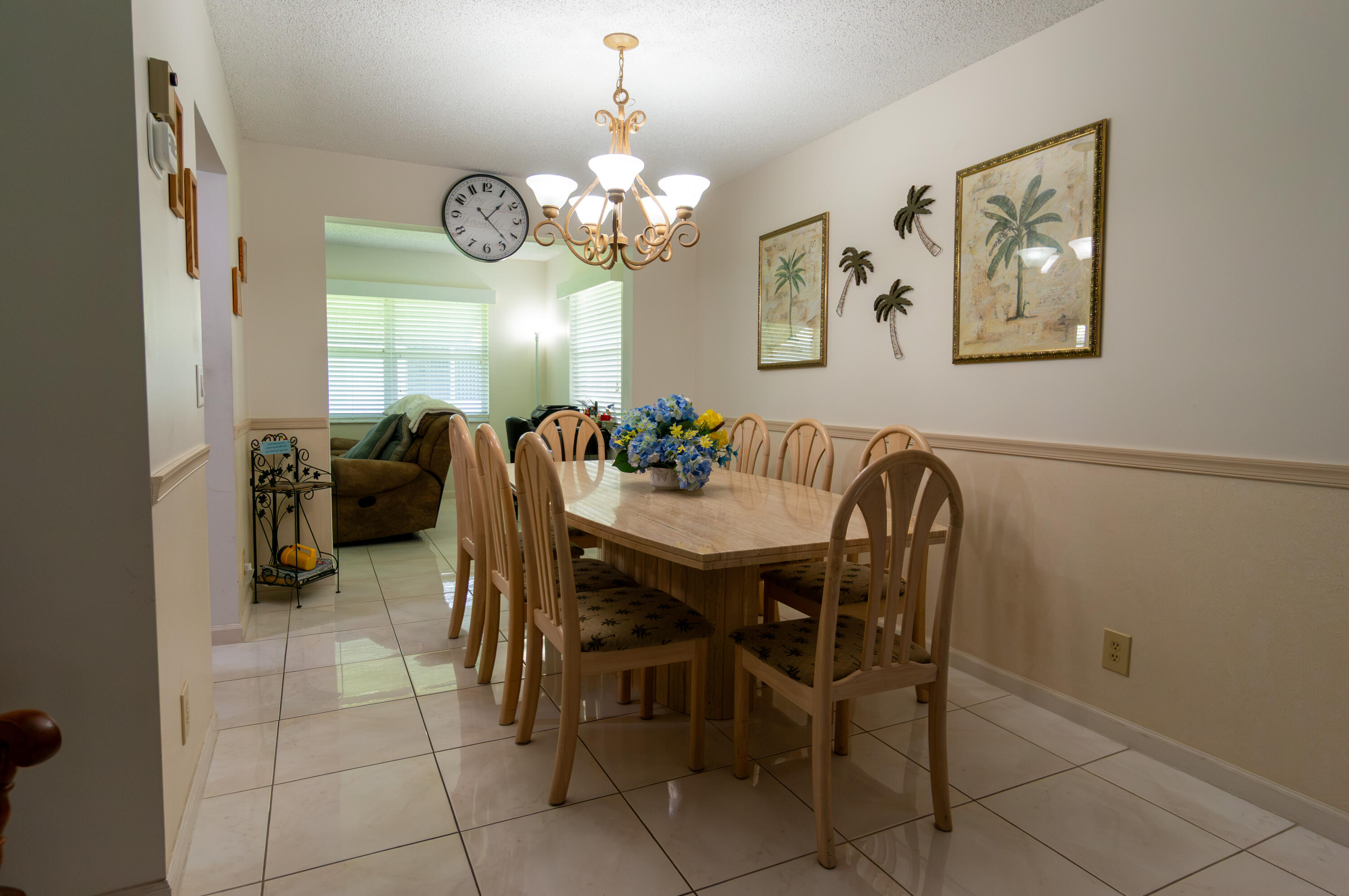 PALM BEACH LEISUREVILLE SEC 9 - Residential